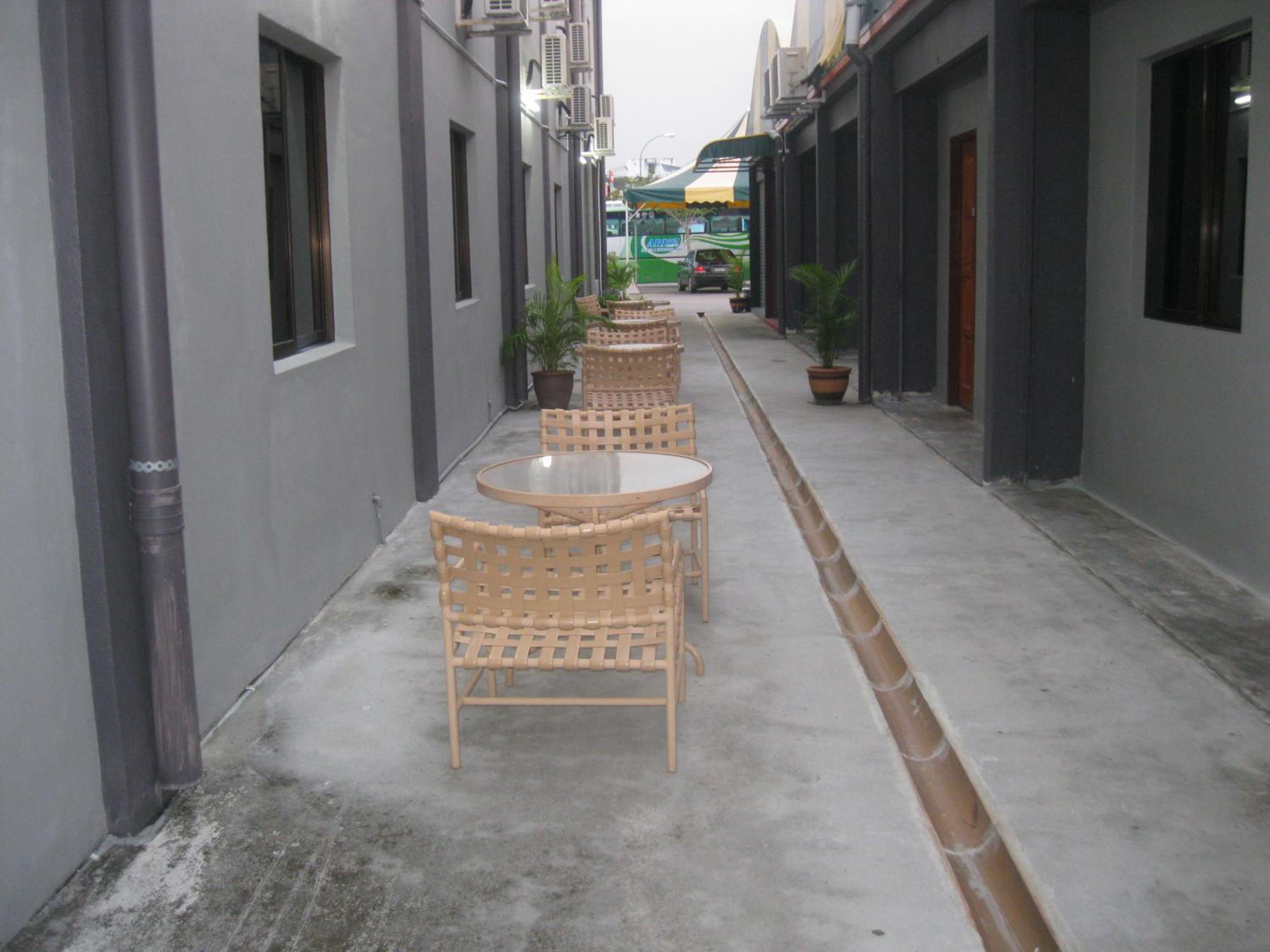 Standard Triple Room - Photo 6