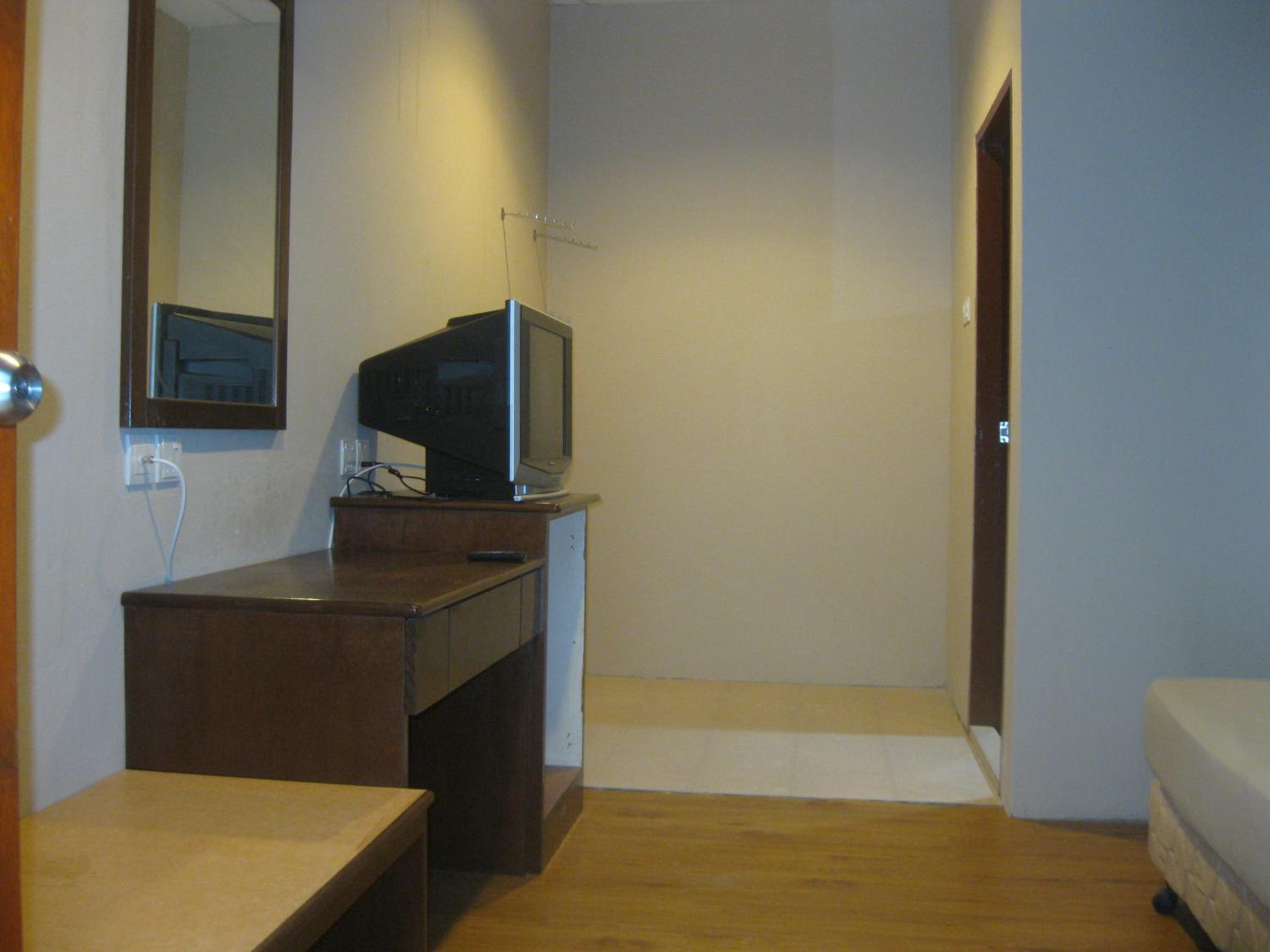 Standard Triple Room - Photo 4