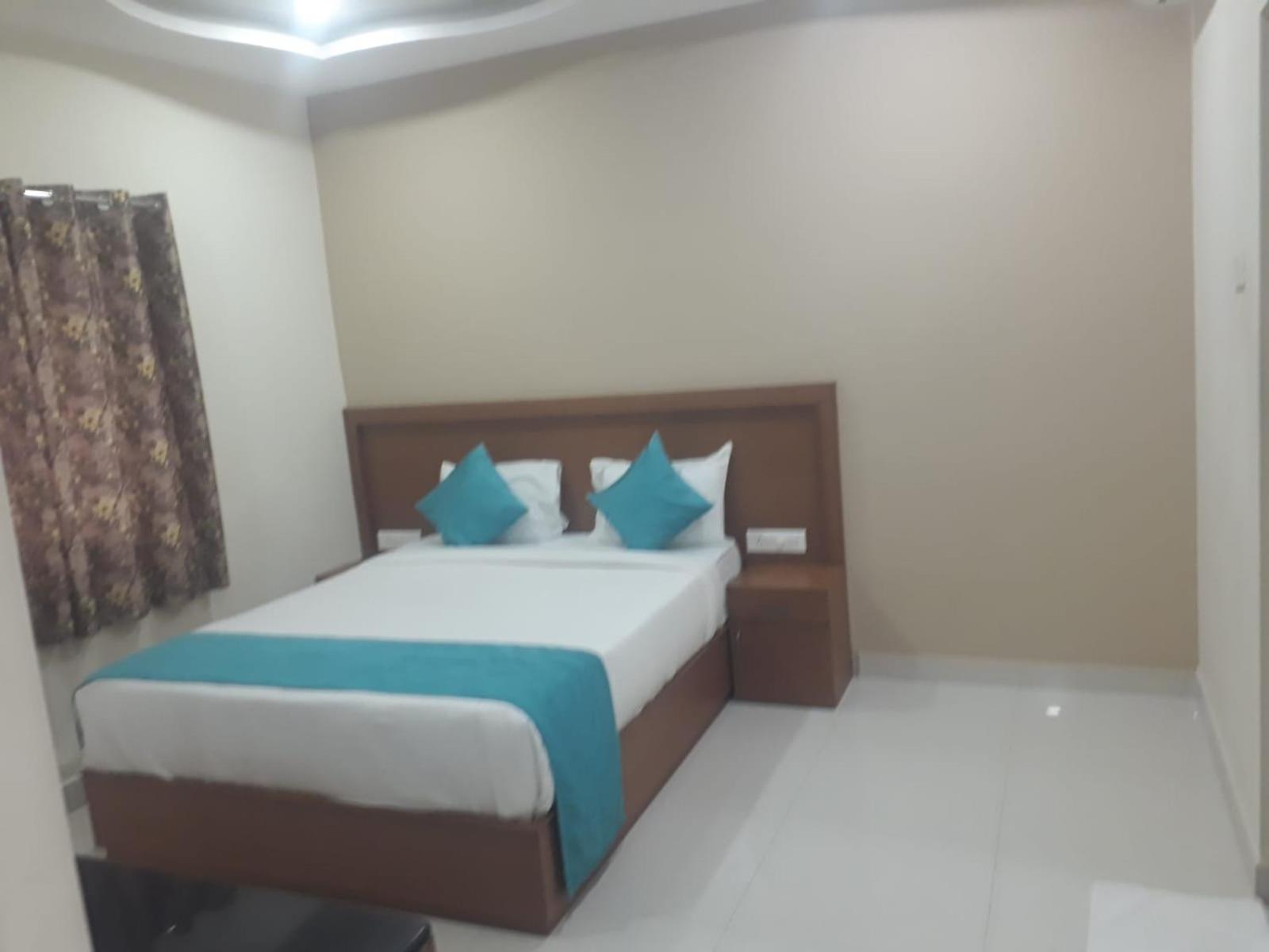 Two-Bedroom Suite photo 2