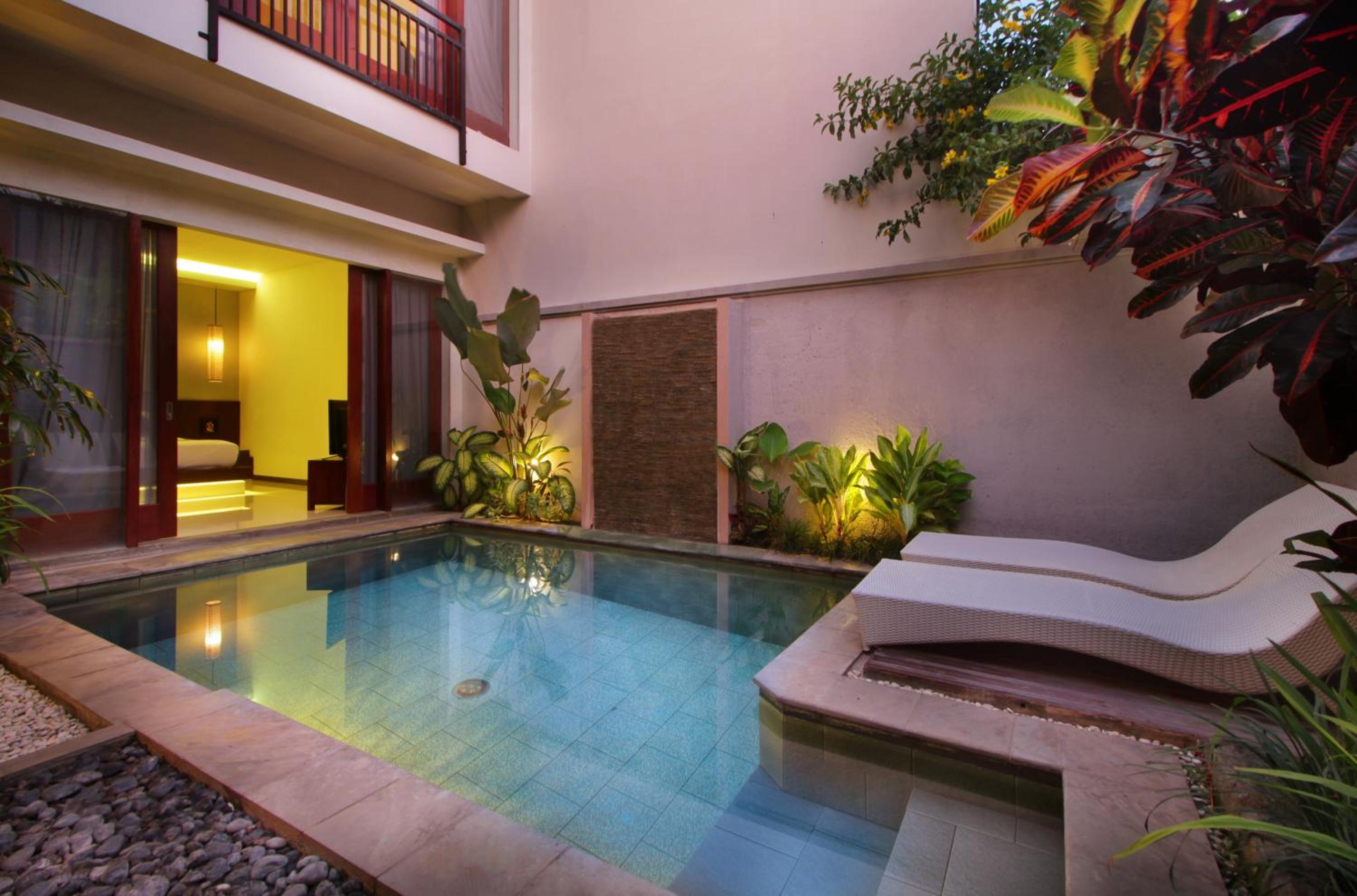 Deluxe Two-Bedroom Villa with Private Pool - Photo 14