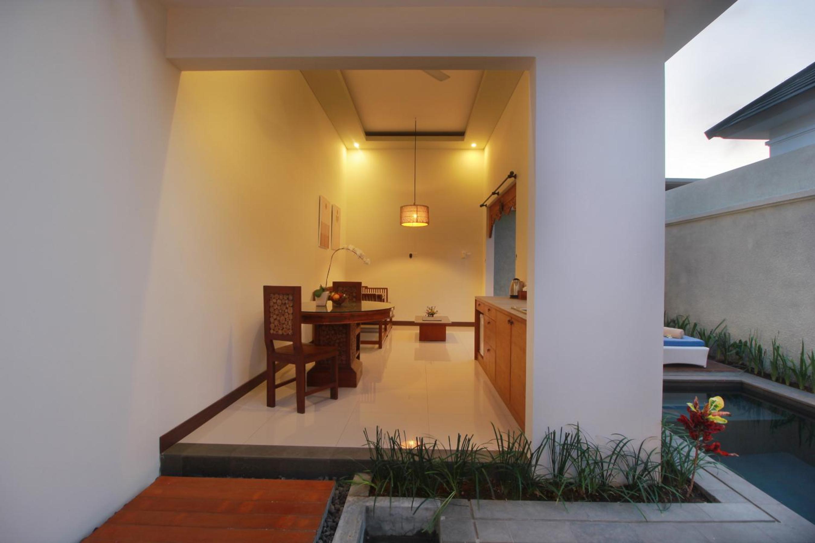 Deluxe One Bedroom Pool Villa - Photo 2