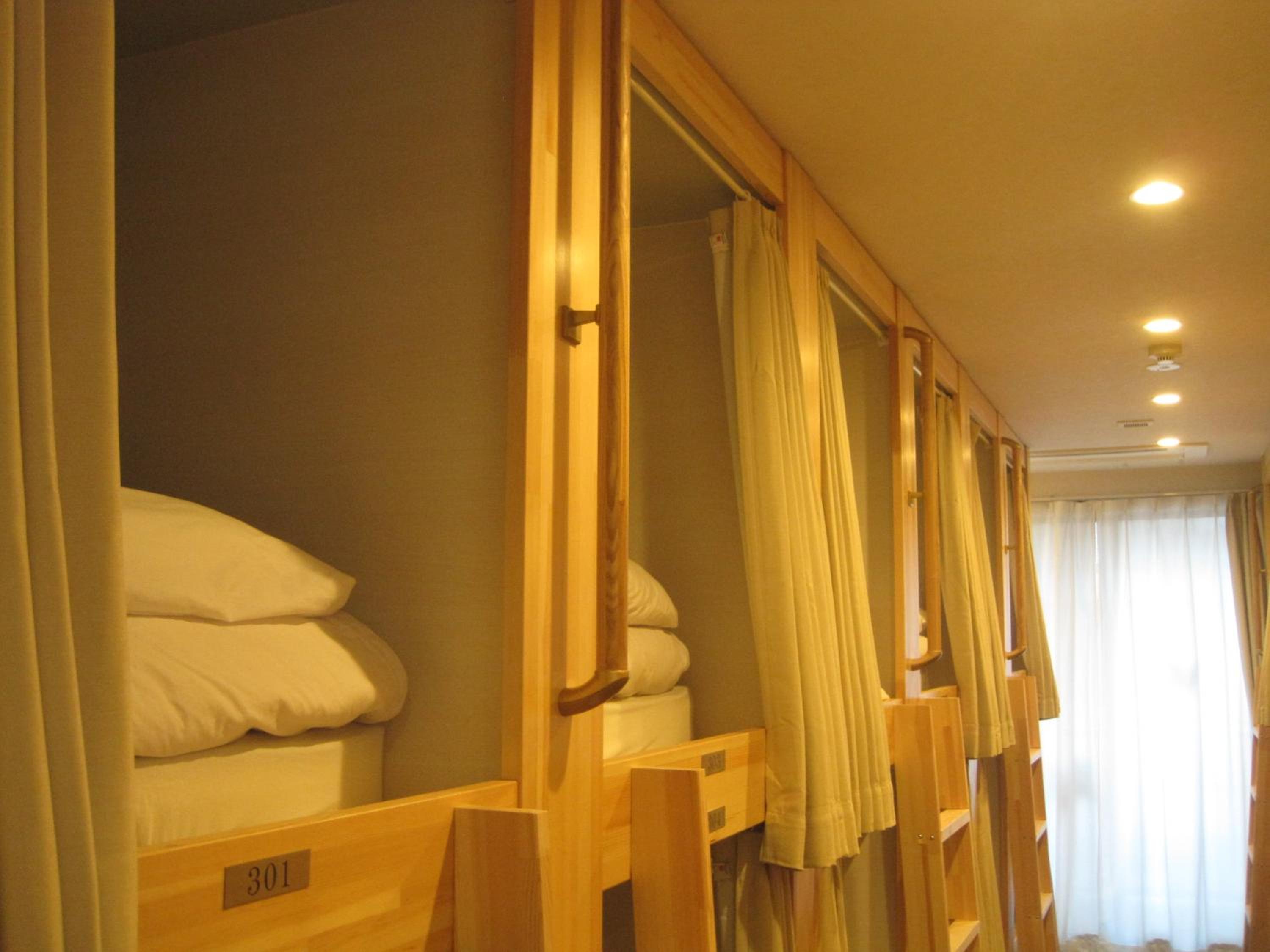 Single Bed in Dormitory Room photo 1