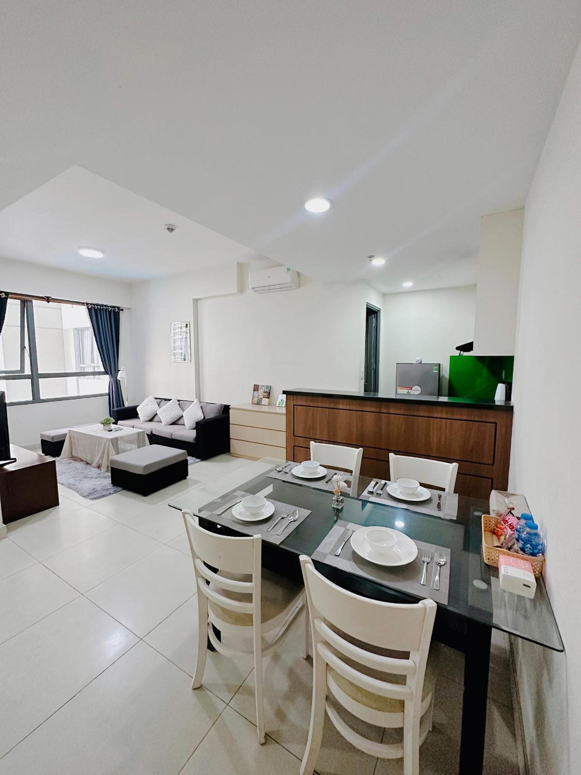 Two-Bedroom Apartment with View photo 3