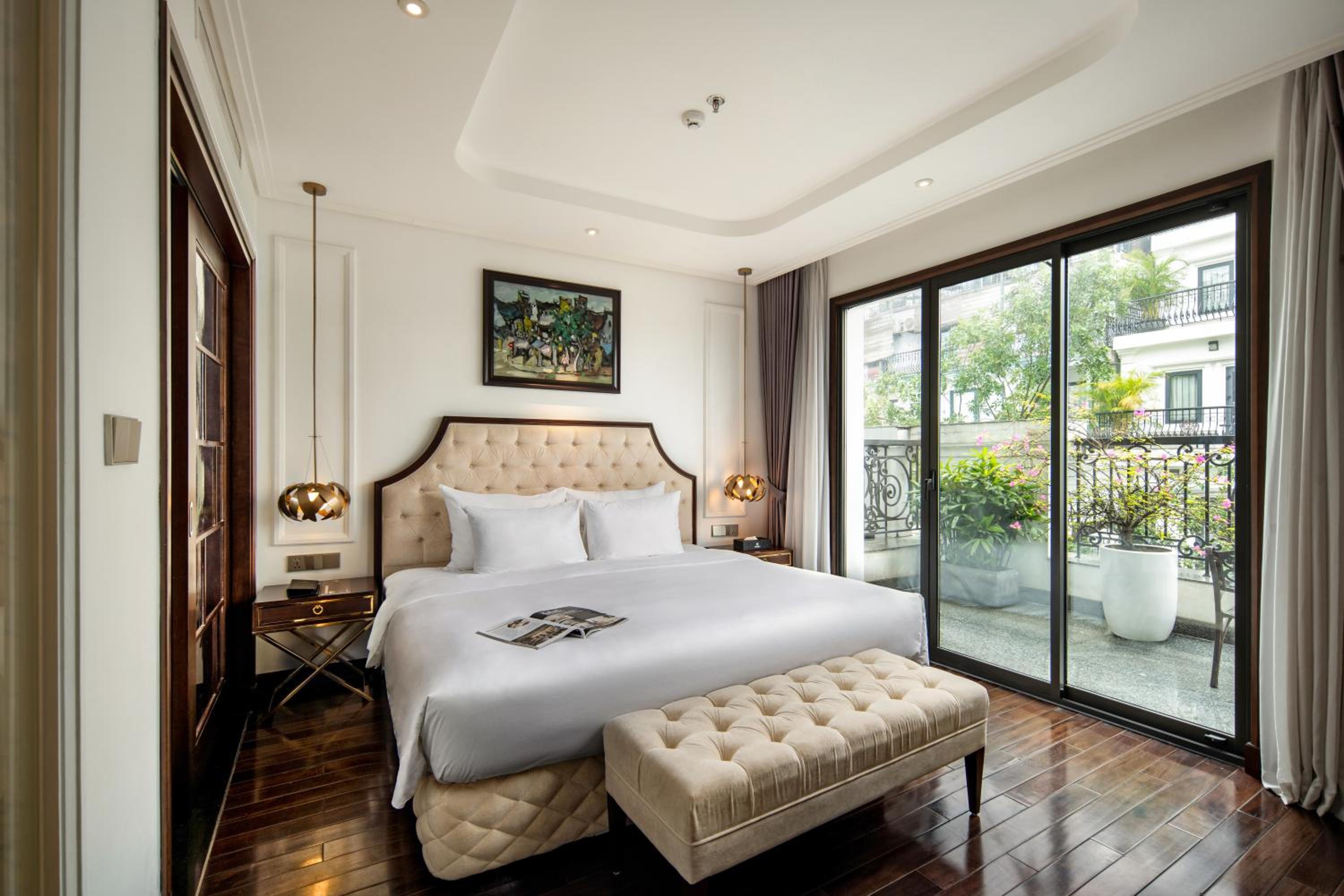 Anatole Terrace suite photo 3