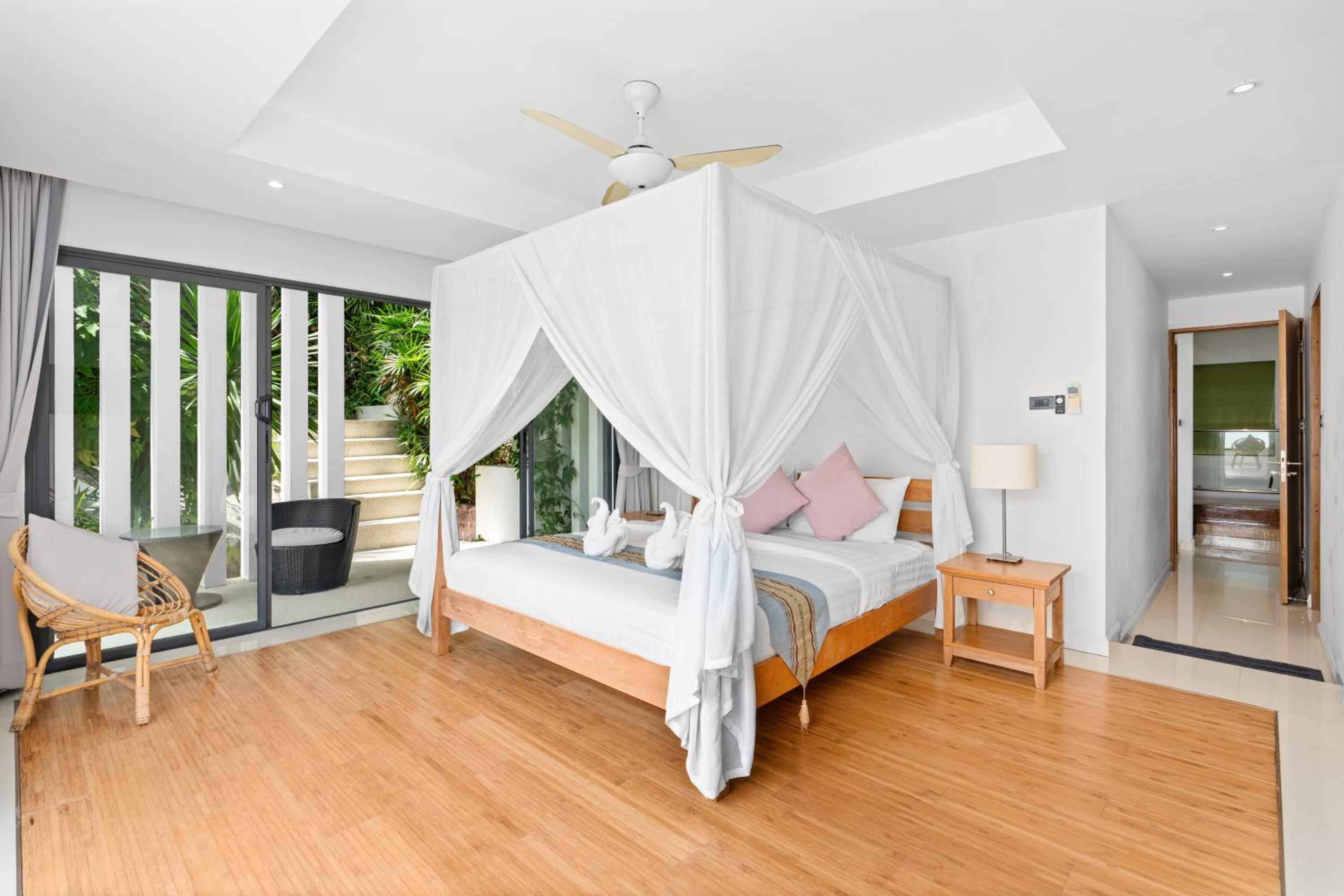 Villa with Sea View photo 3