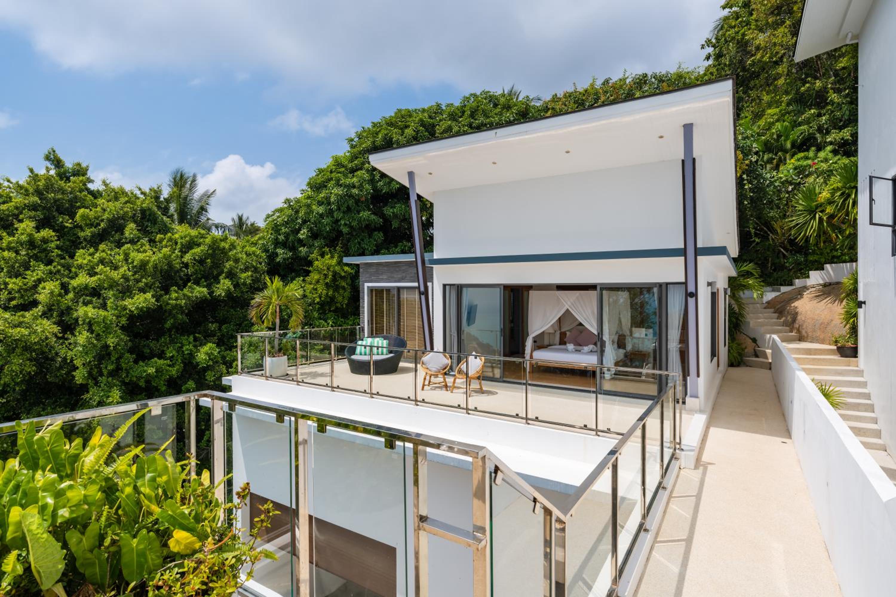 Villa with Sea View photo 2
