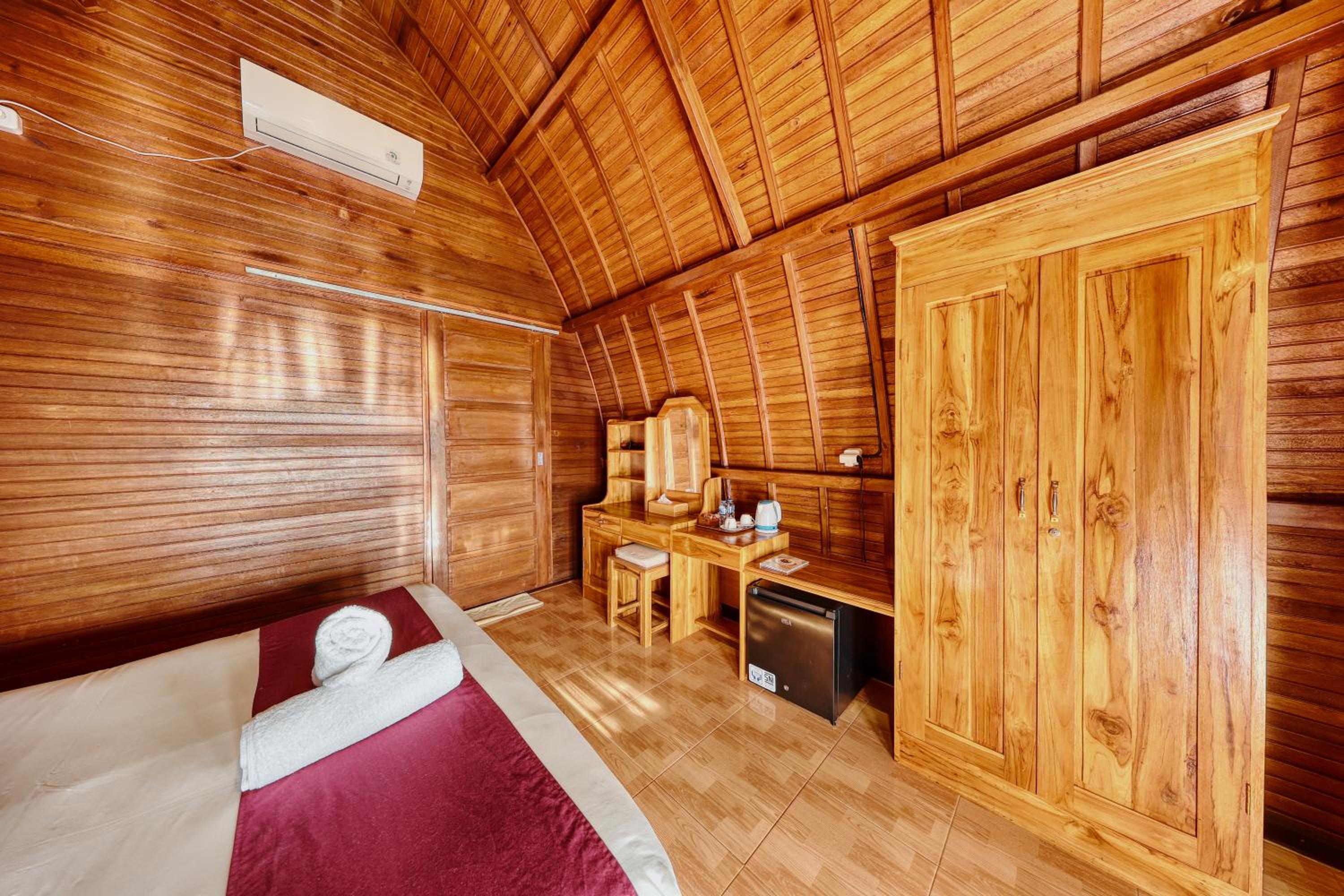 Deluxe Double Room with Sea View - Photo 5
