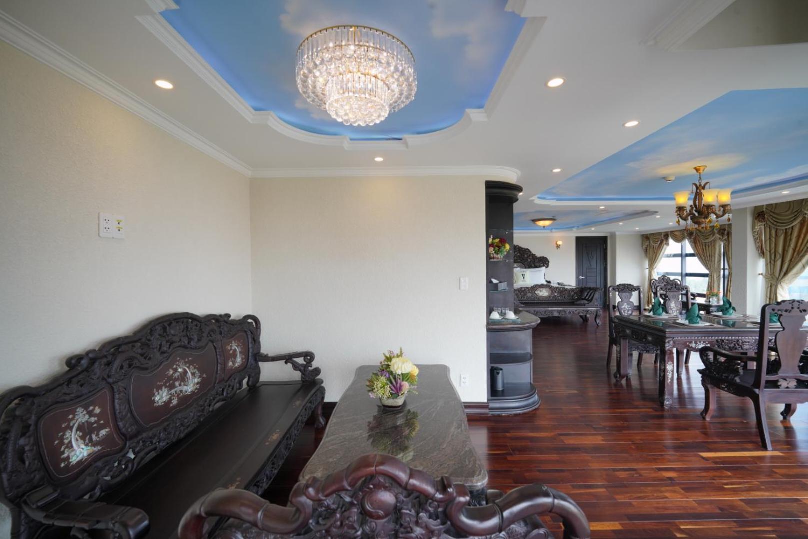 V-Royal Suite - Photo 4