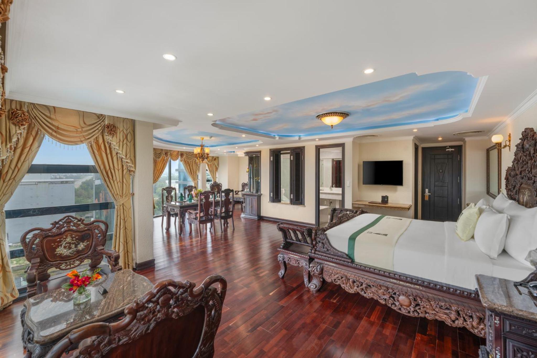V-Royal Suite - Photo 5
