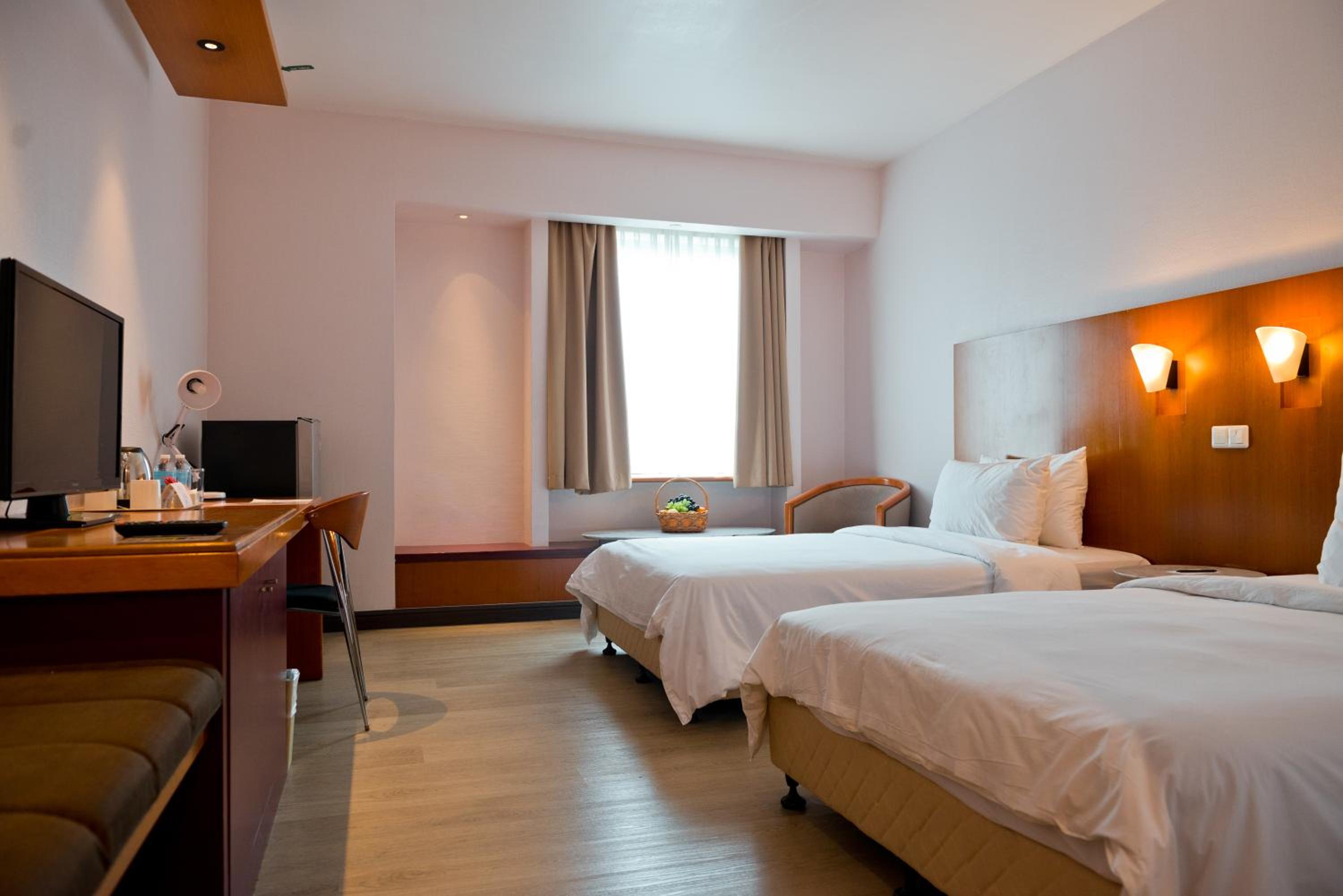 Deluxe Double or Twin Room photo 1