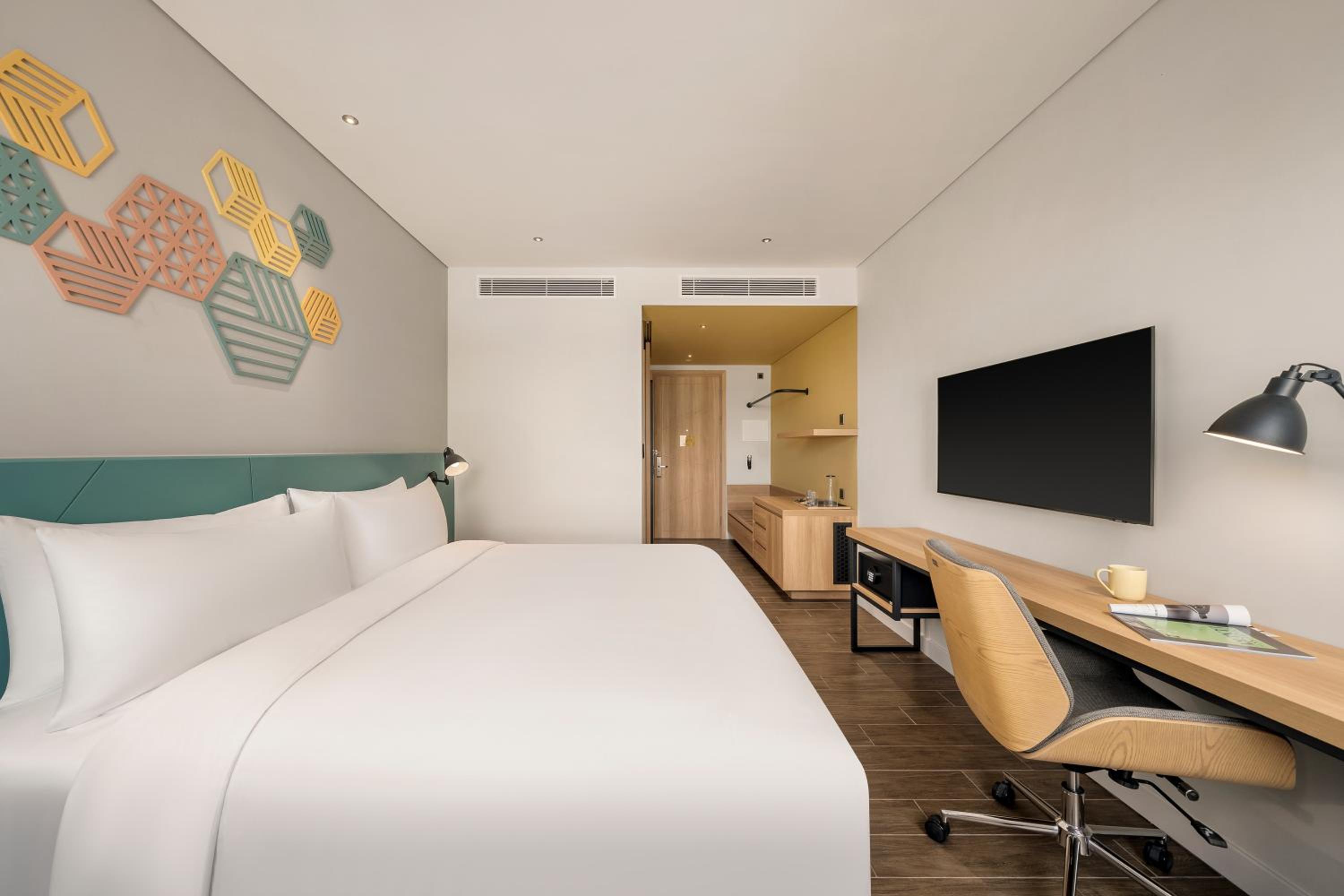 Superior King Room - Photo 4