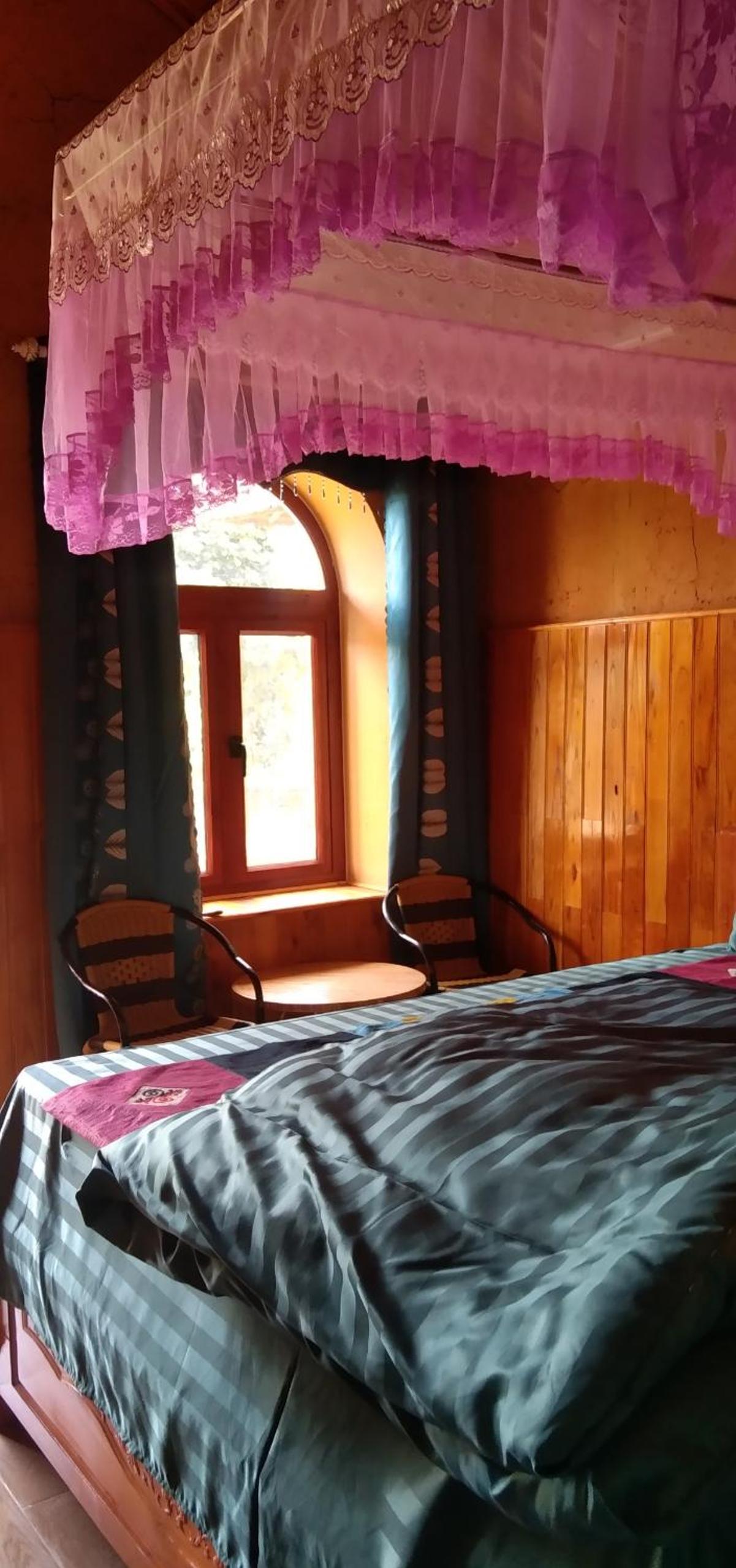 Bungalow With Patio photo 3