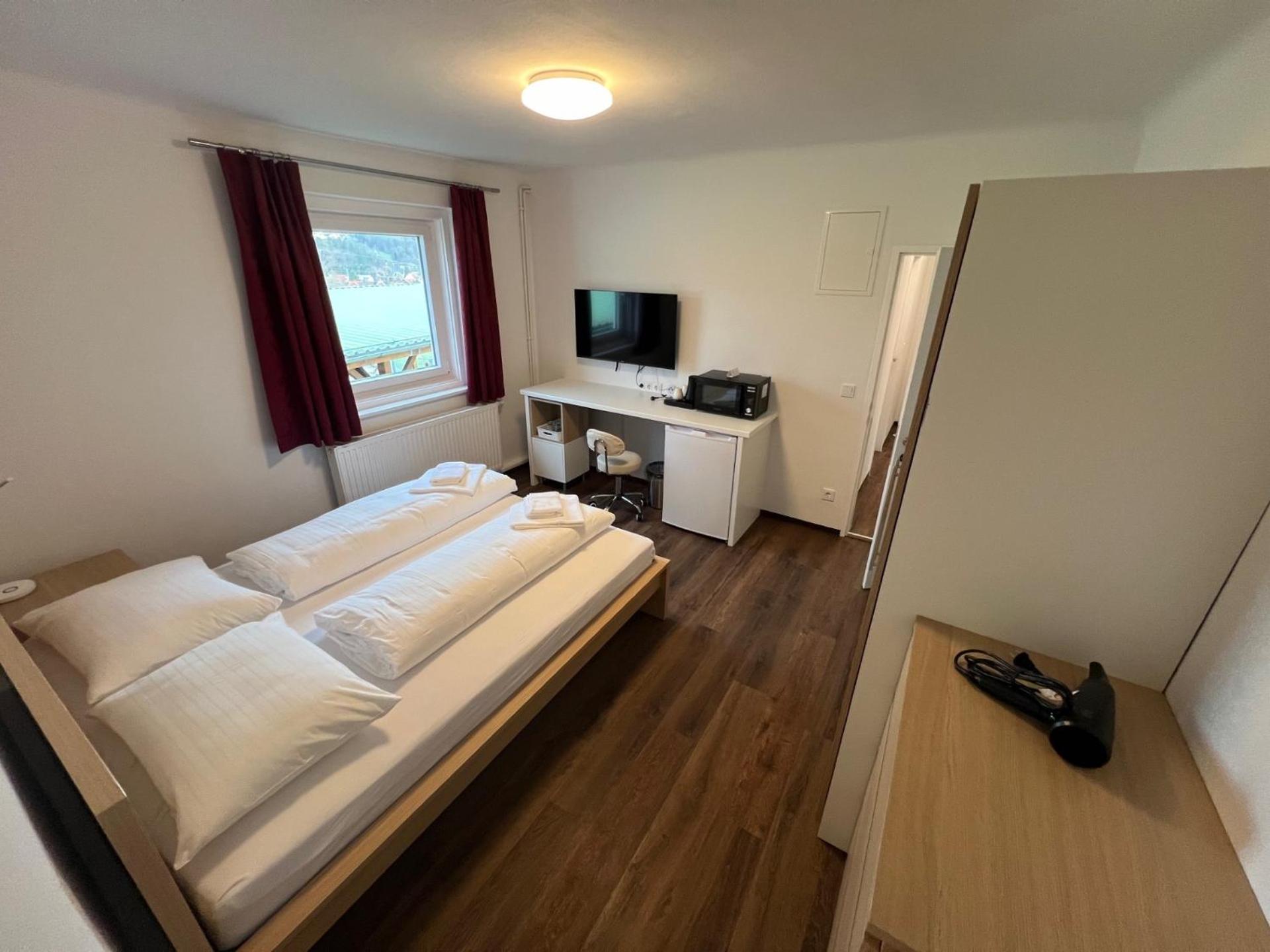 Double or Twin Room photo 1
