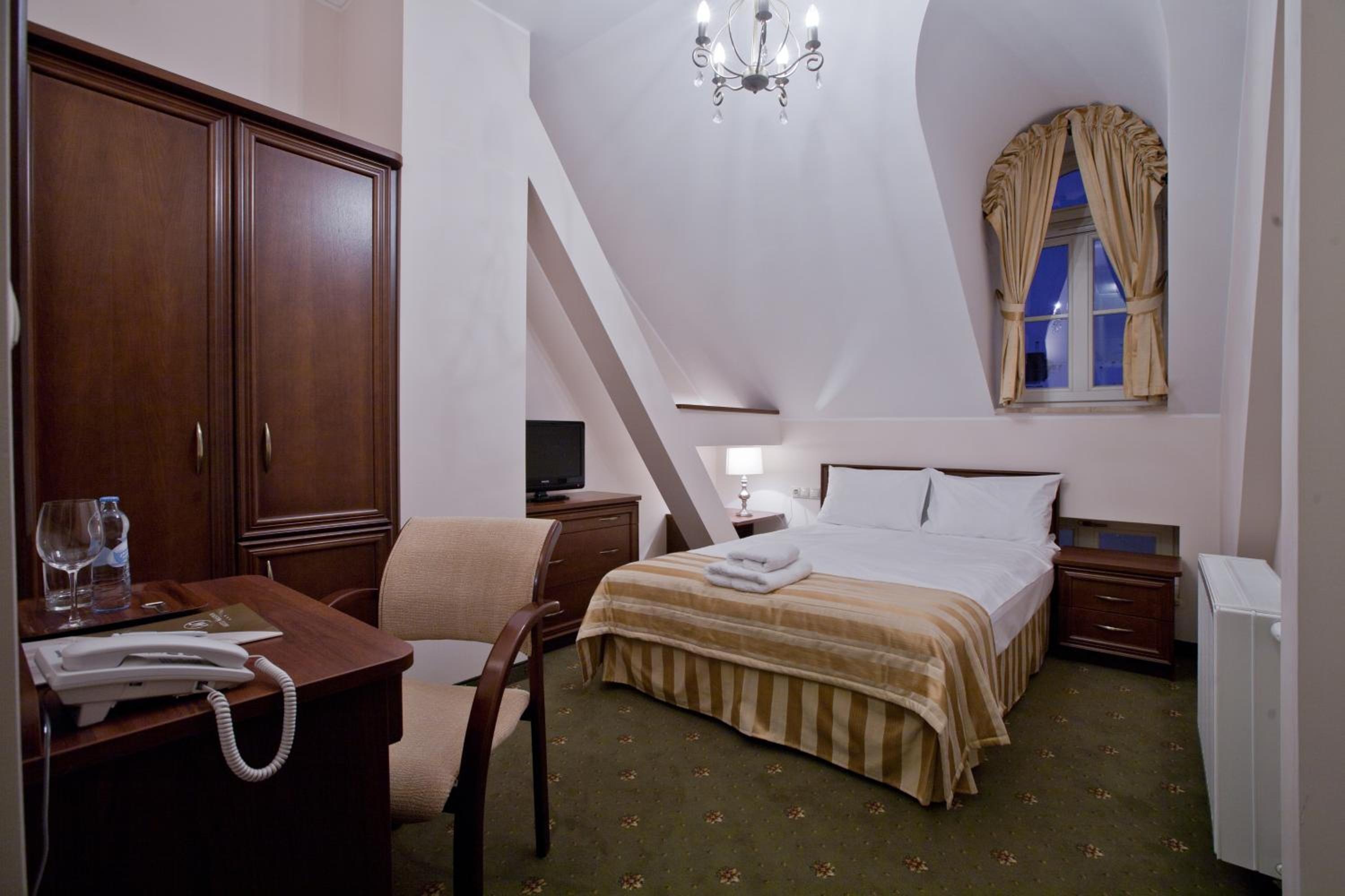 Single Room photo 3