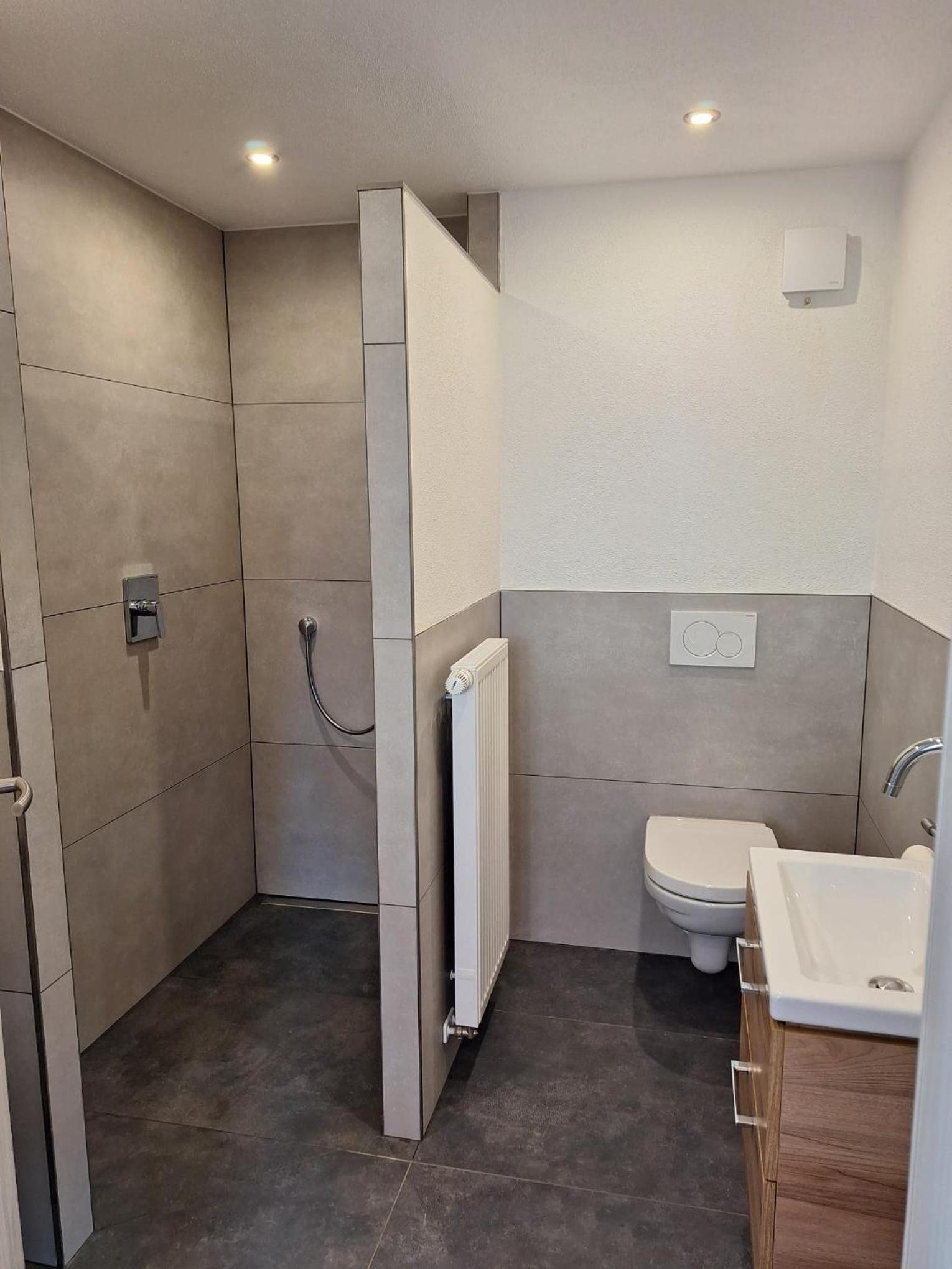 Single Room with Bathroom photo 3