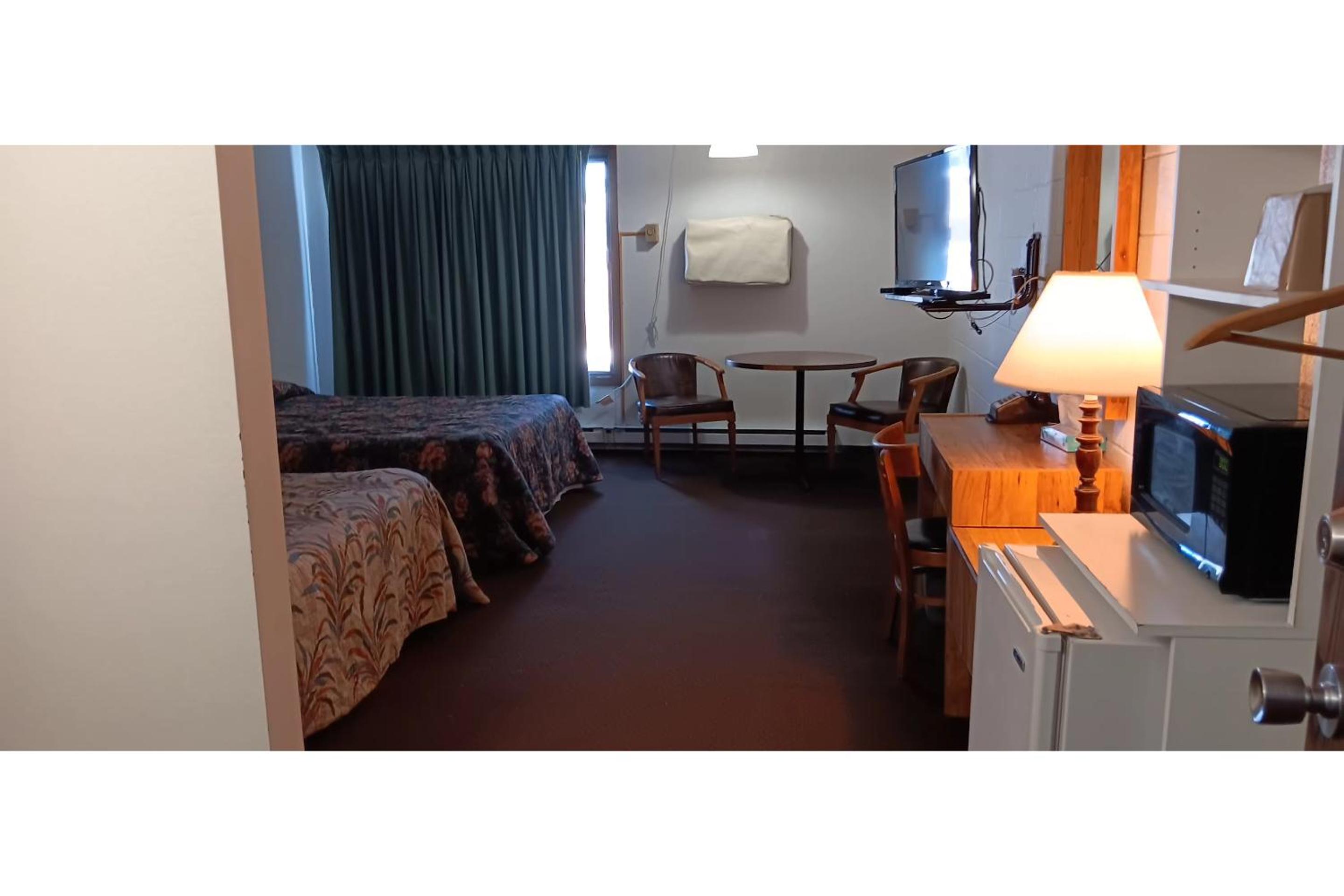 2 Full Bed photo 3