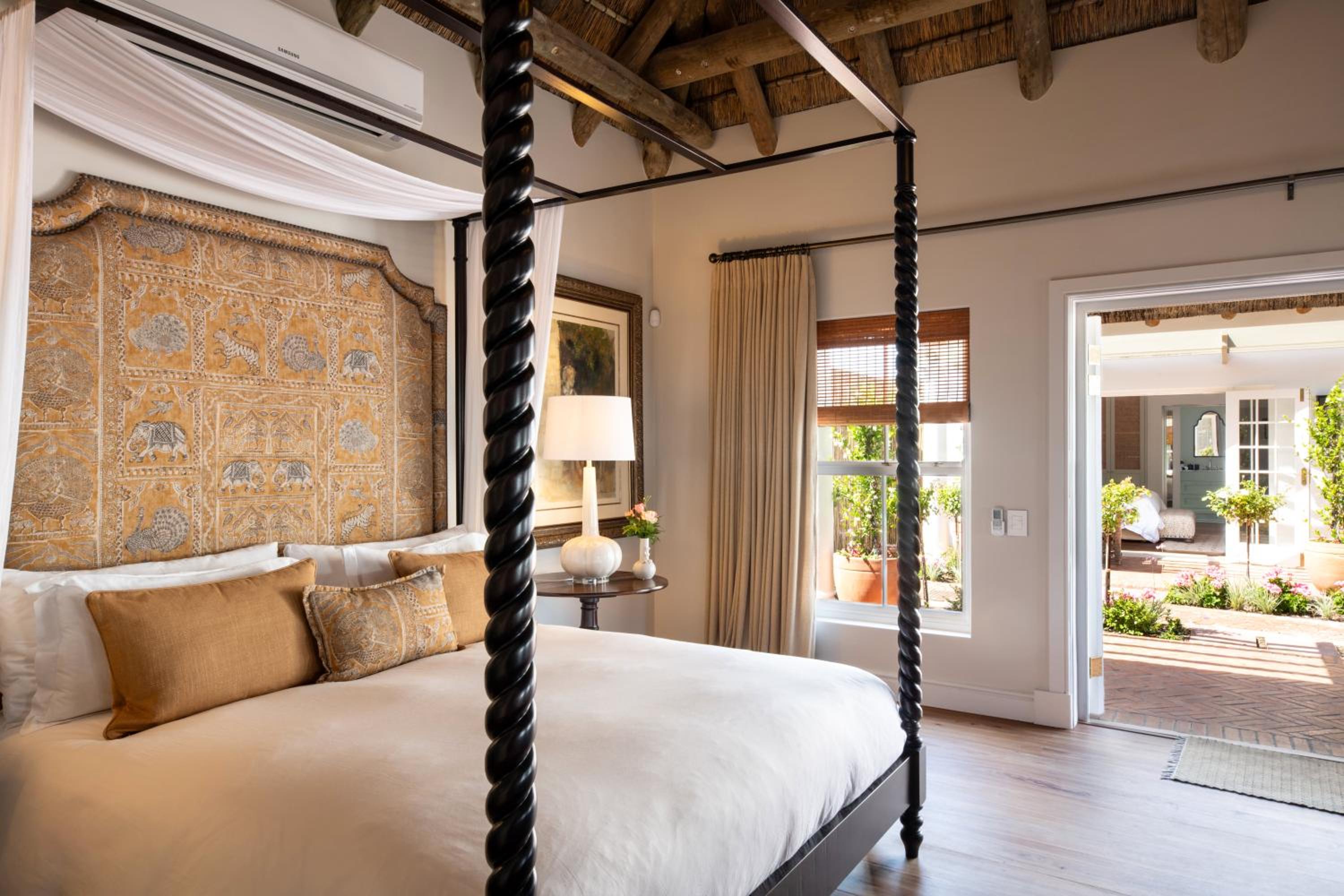 Suite with Garden View - Photo 3