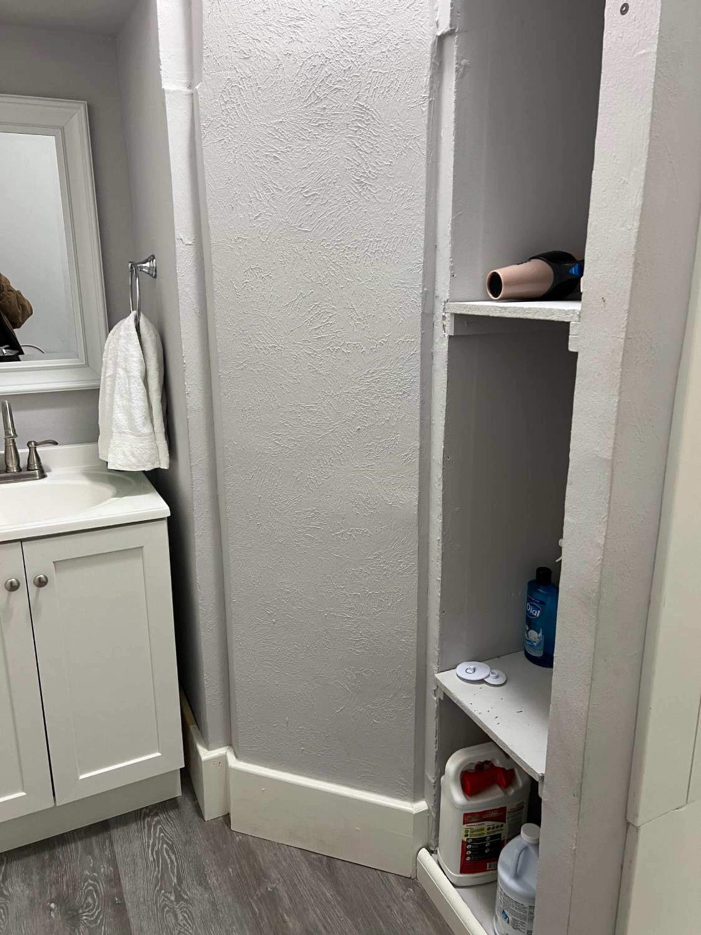Double Room with Shared Bathroom photo 2