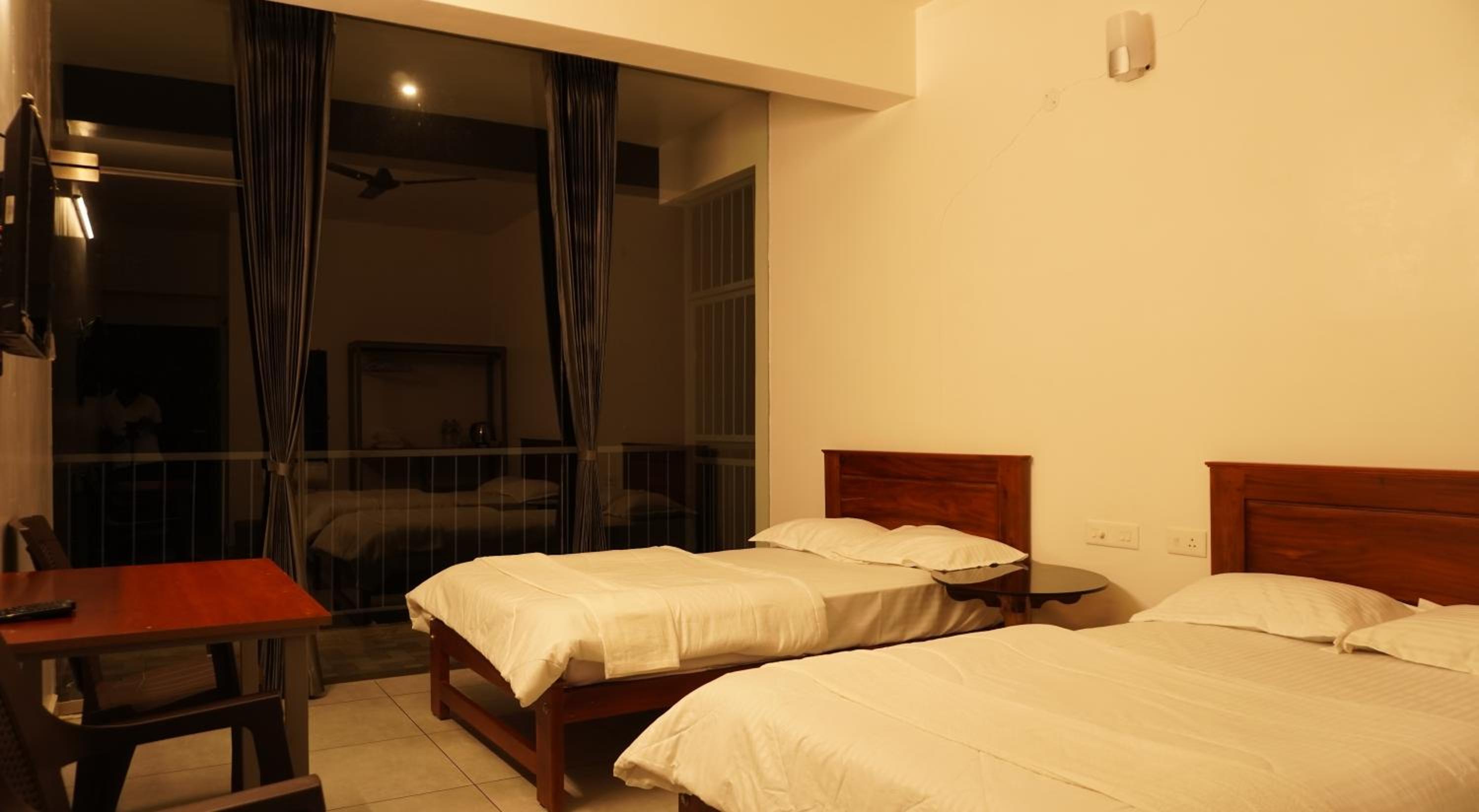 Quadruple Room with Mountain View photo 1