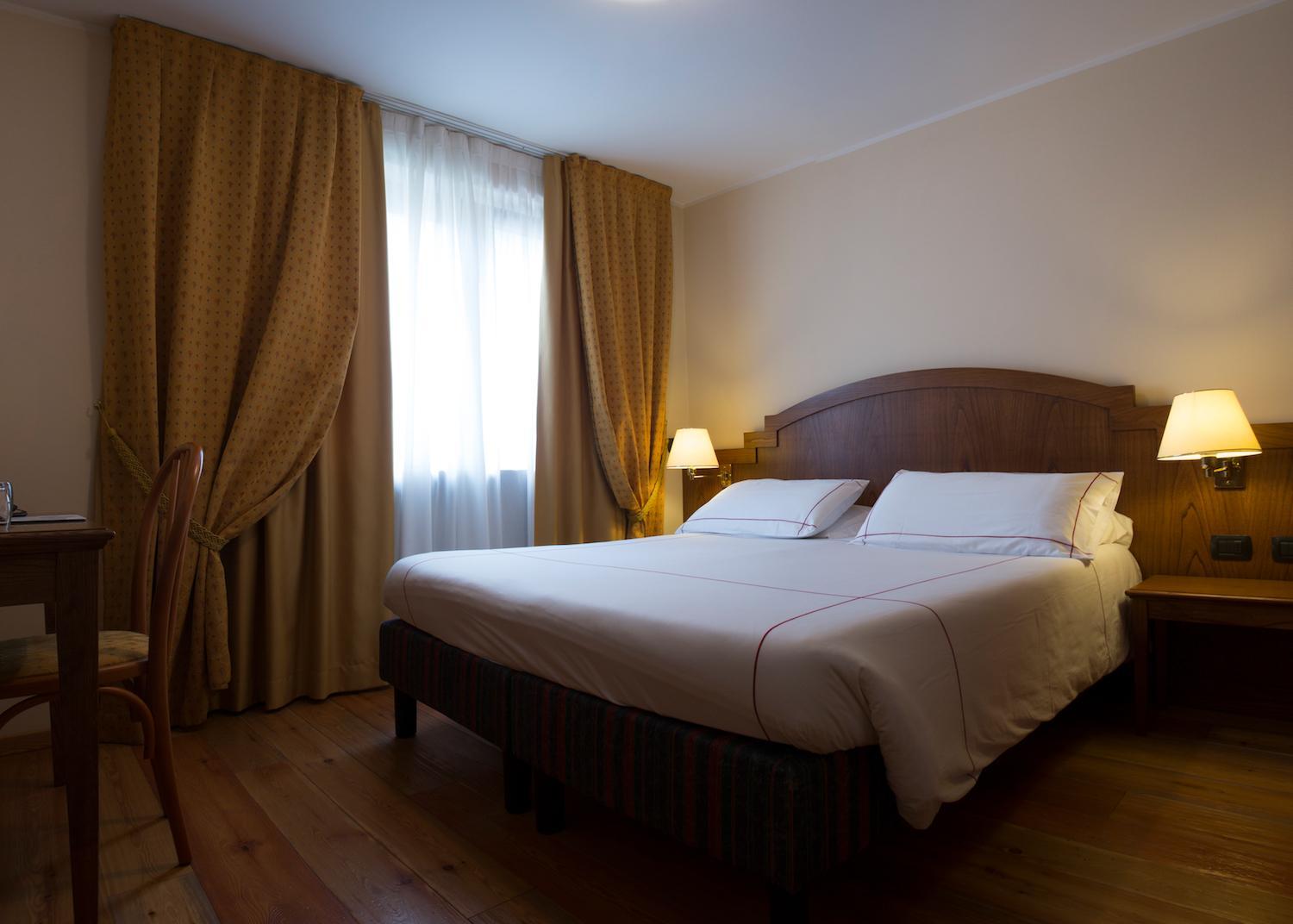 Standard Double Room - Photo 4