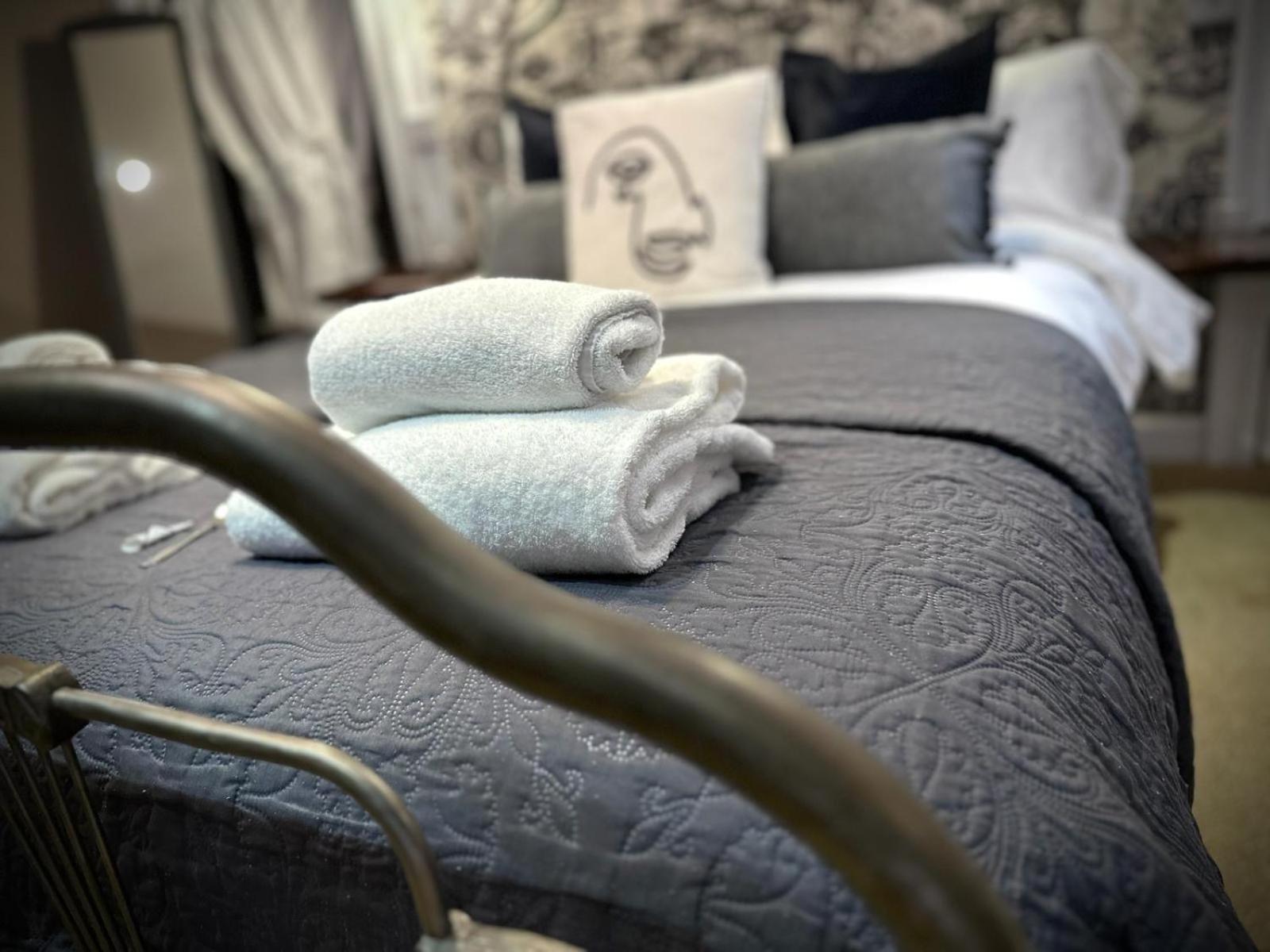 Deluxe Double Room - Non Pet Friendly - Photo 3