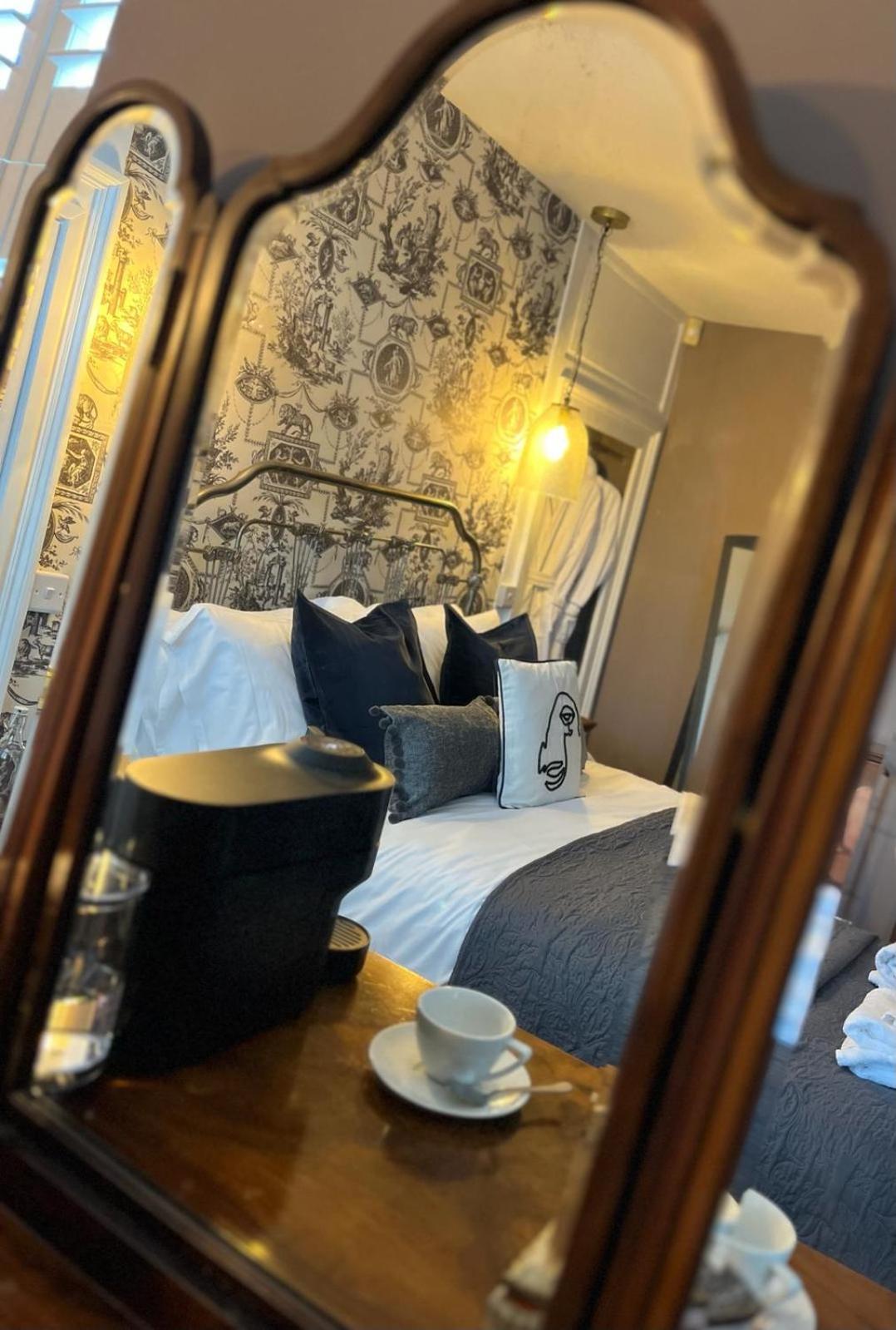 Deluxe Double Room - Non Pet Friendly - Photo 2