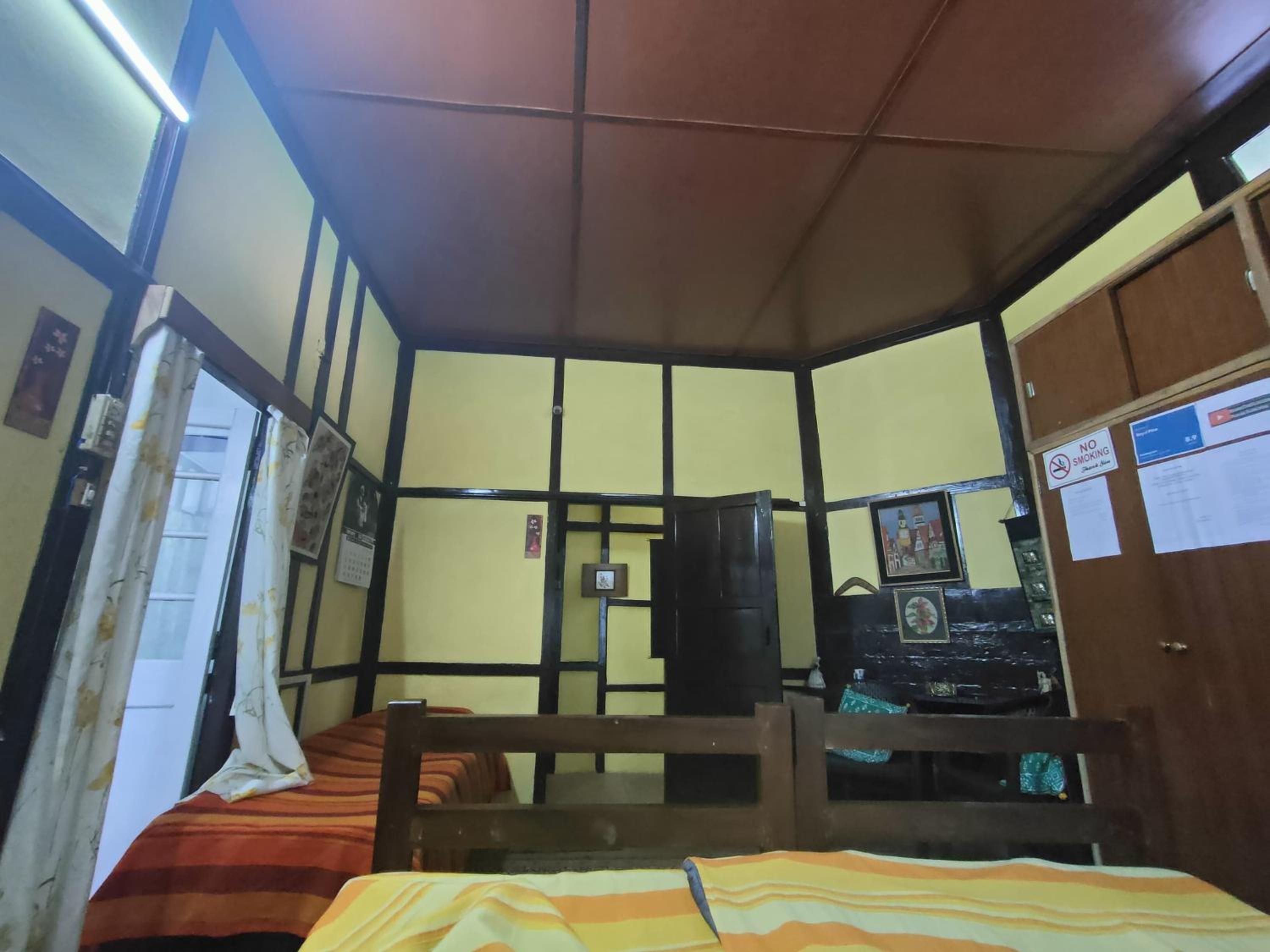 One-Bedroom House photo 1