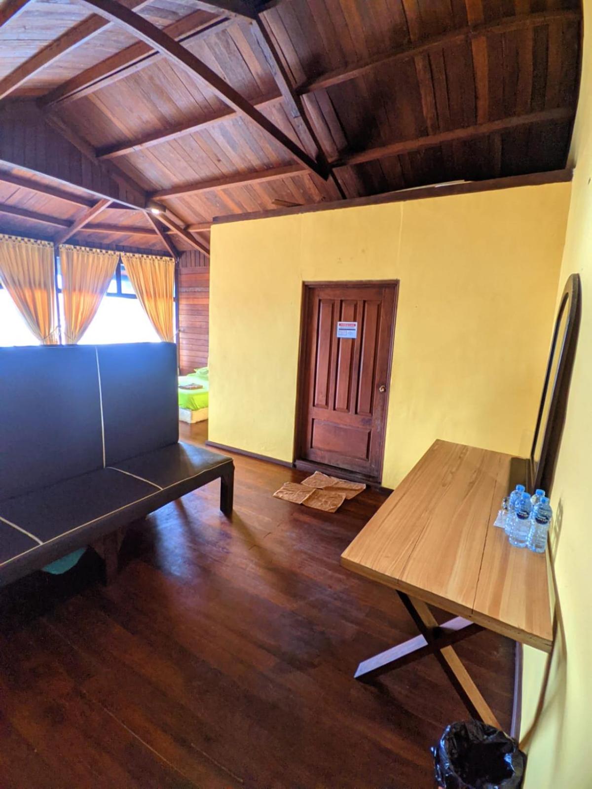 Family Room photo 1
