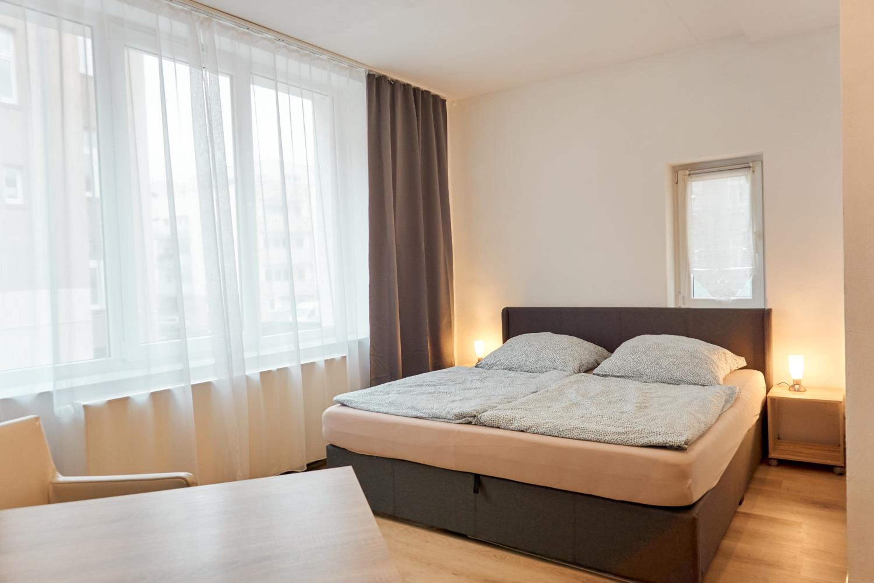 Apartment with Shower - Photo 46