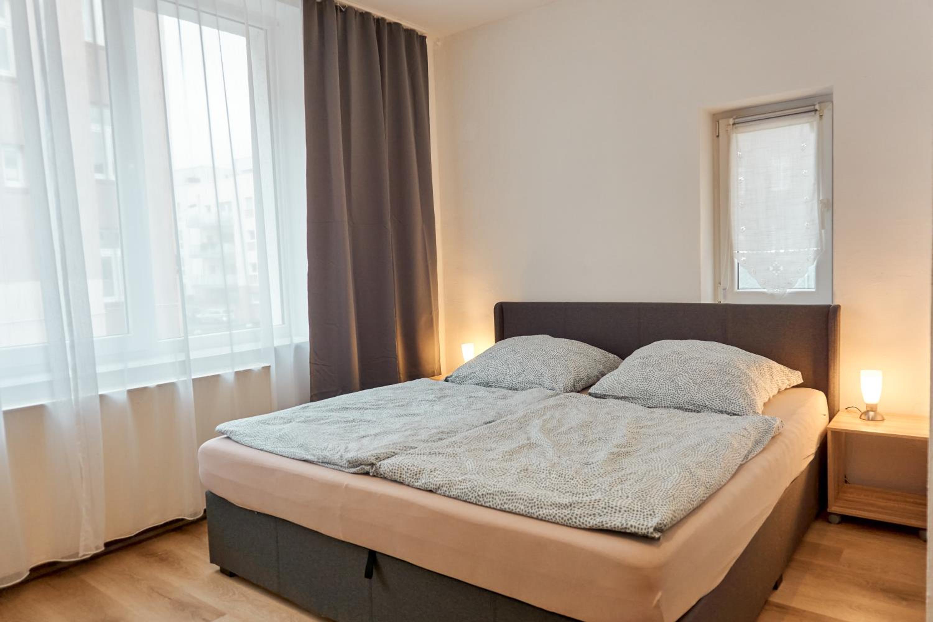 Apartment with Shower - Photo 47