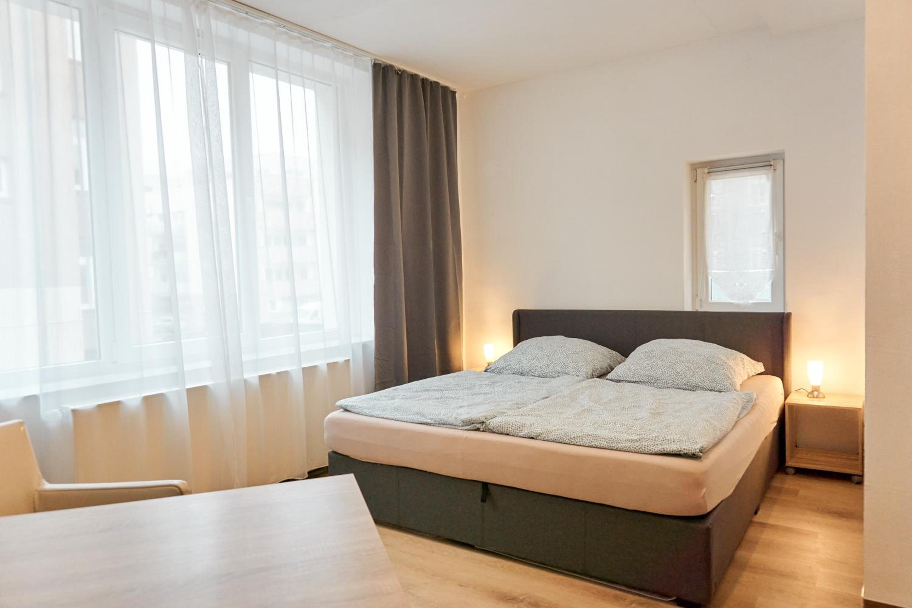 Apartment with Shower - Photo 48