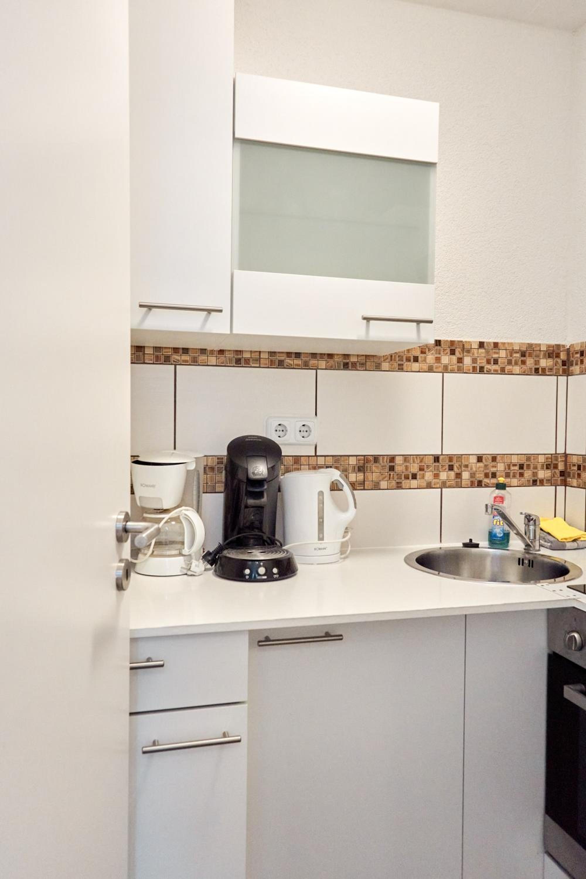 Apartment with Shower - Photo 30