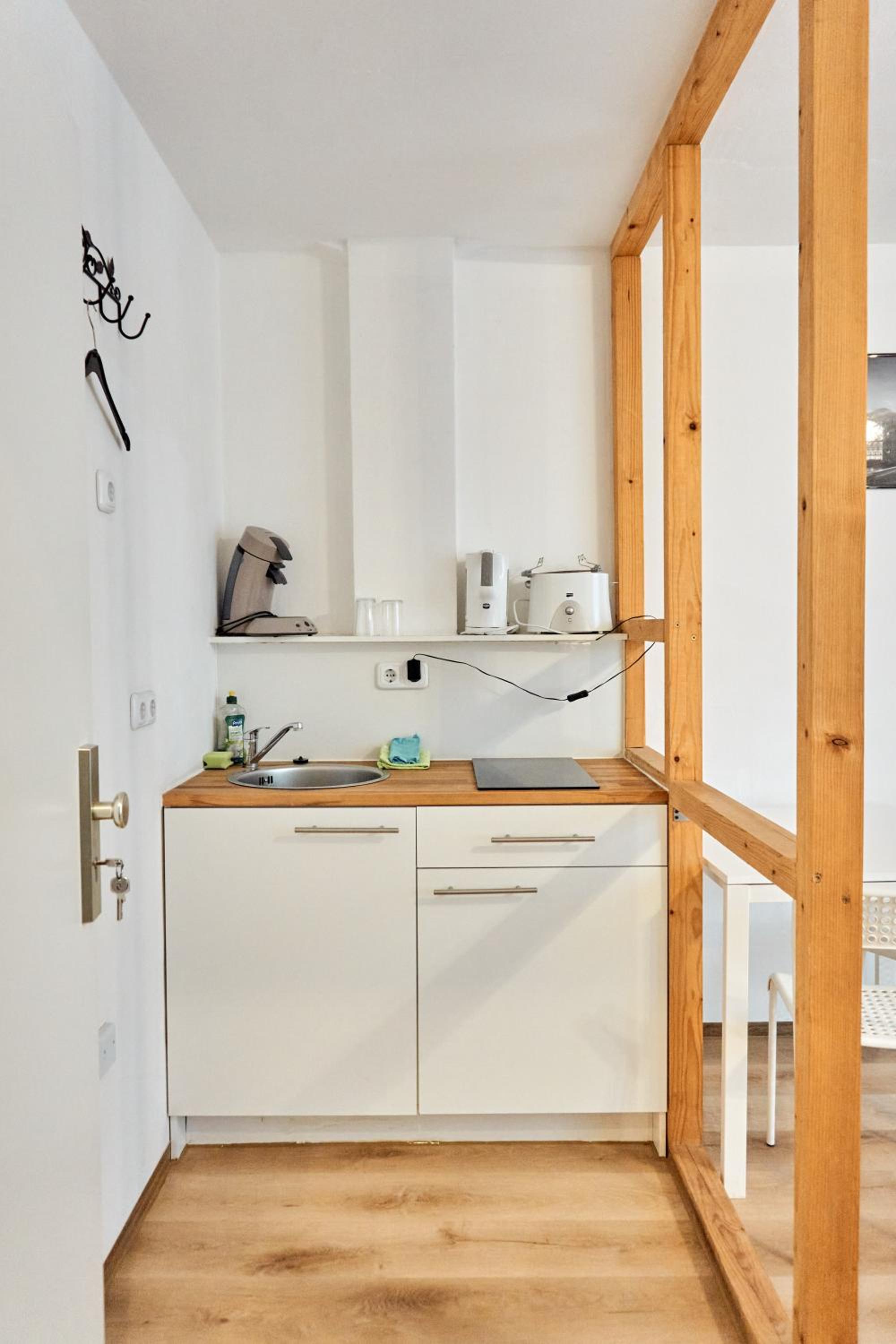 Apartment with Shower - Photo 28