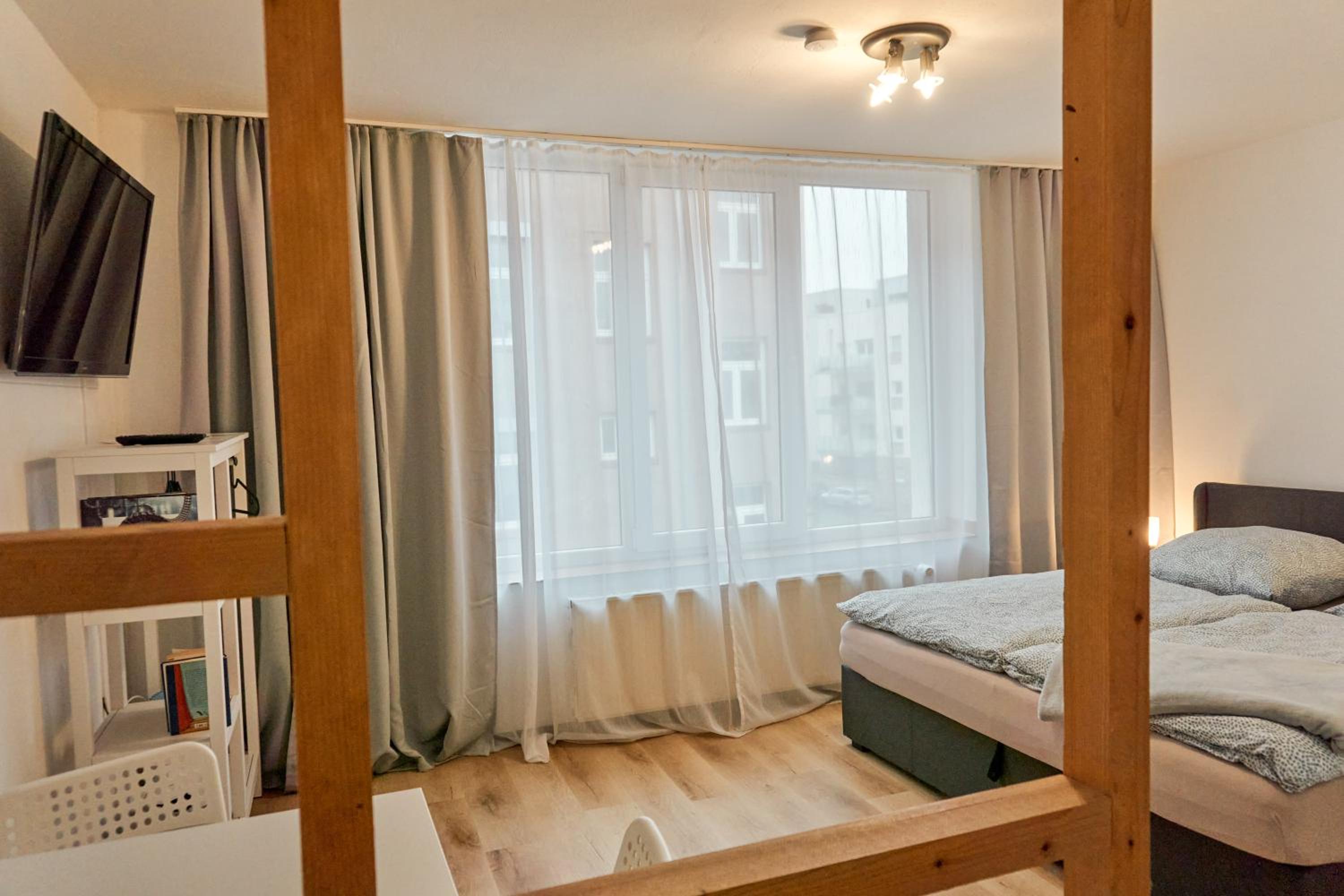 Apartment with Shower - Photo 92