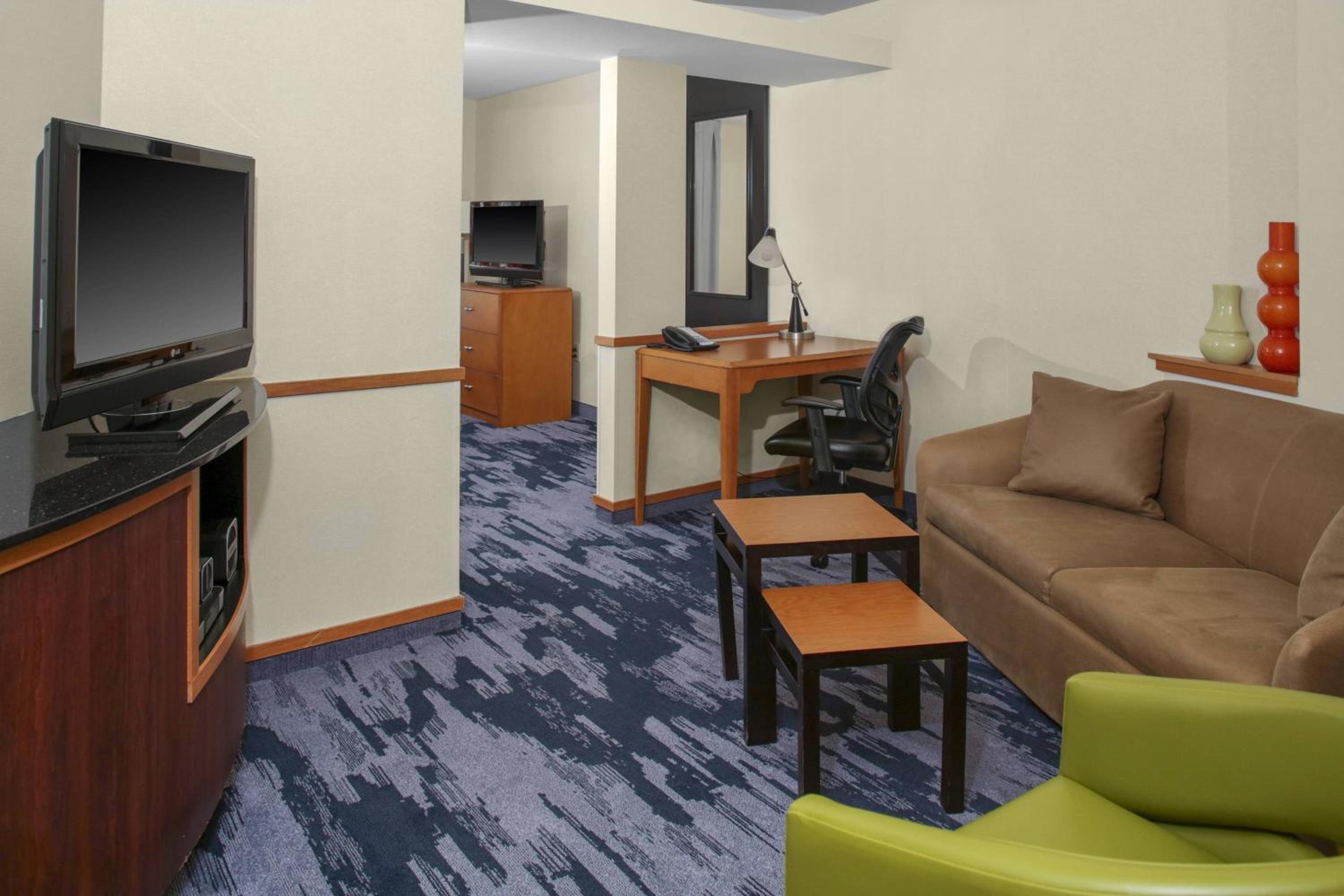 King Studio with Sofa Bed - Photo 1