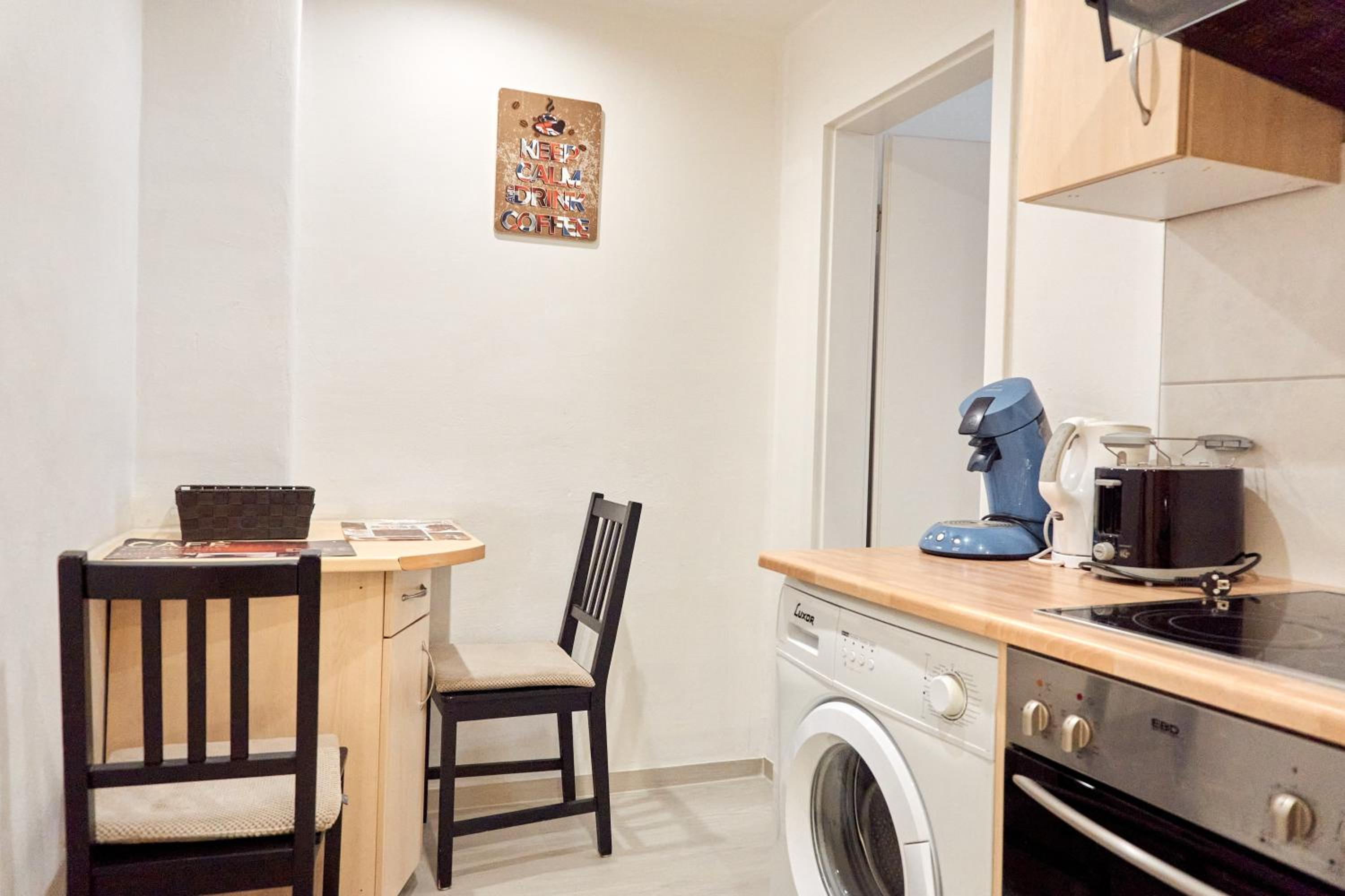 Apartment with Shower - Photo 83