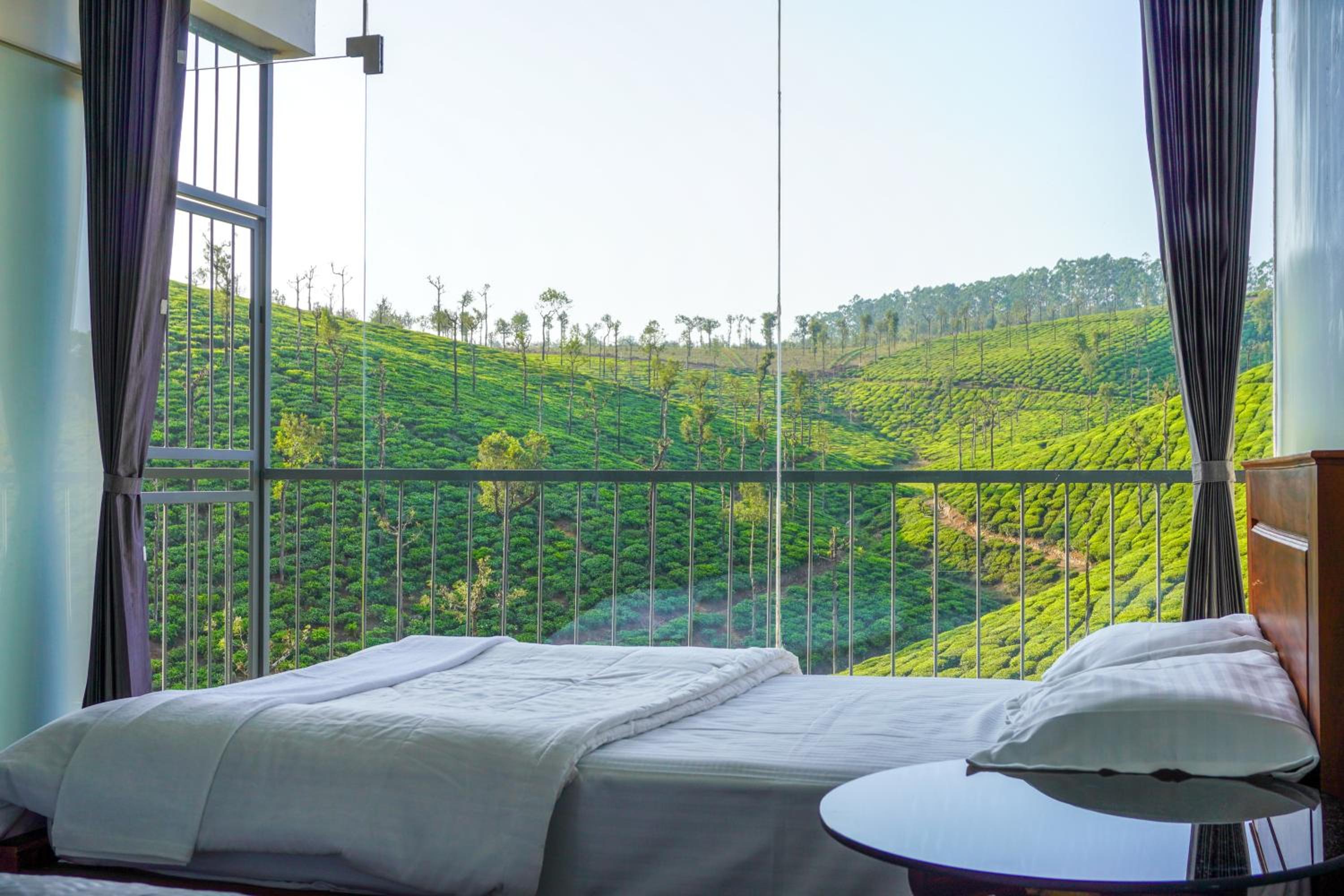 Quadruple Room with Mountain View photo 2