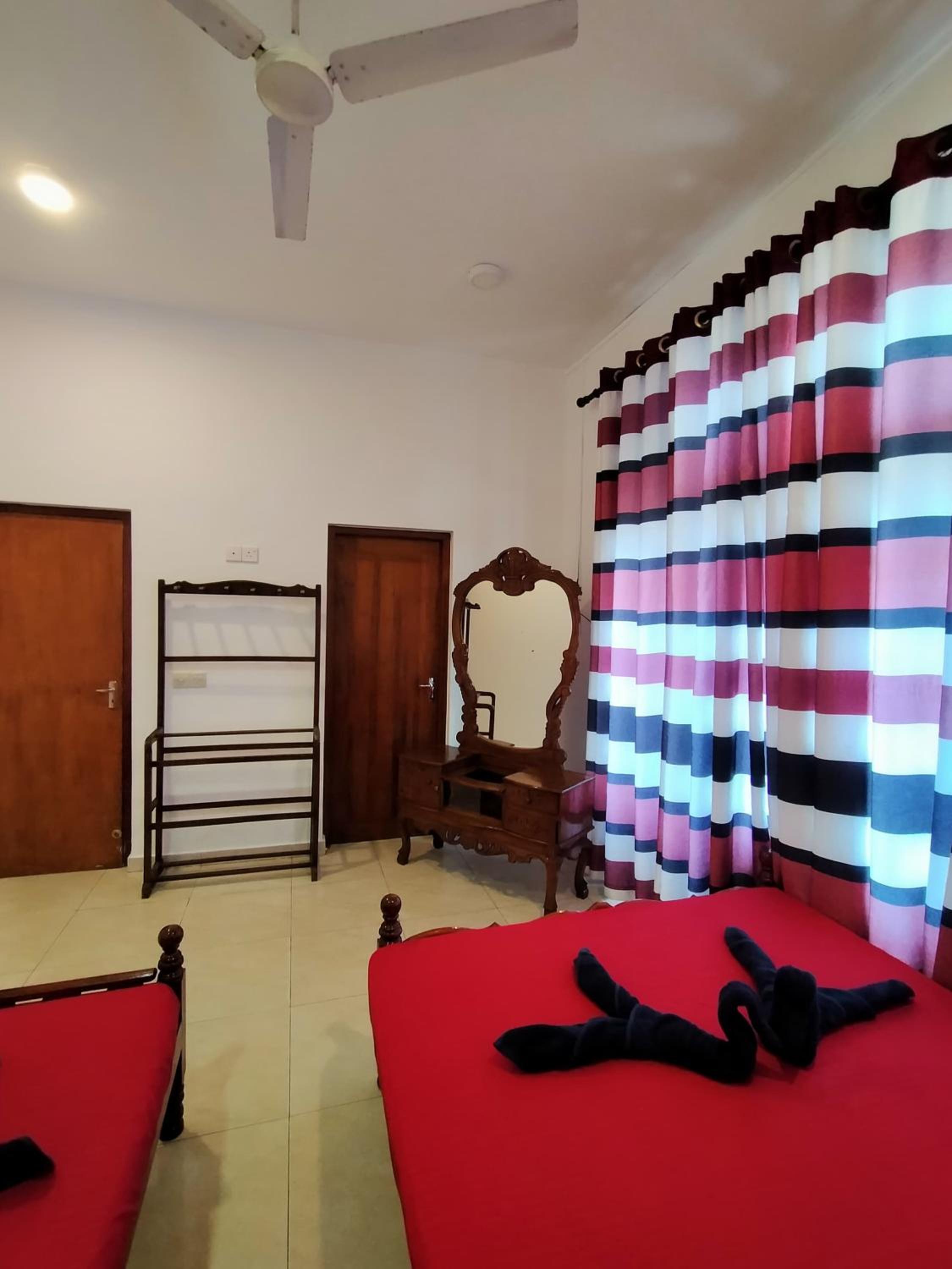 Family Room with Sea View photo 2