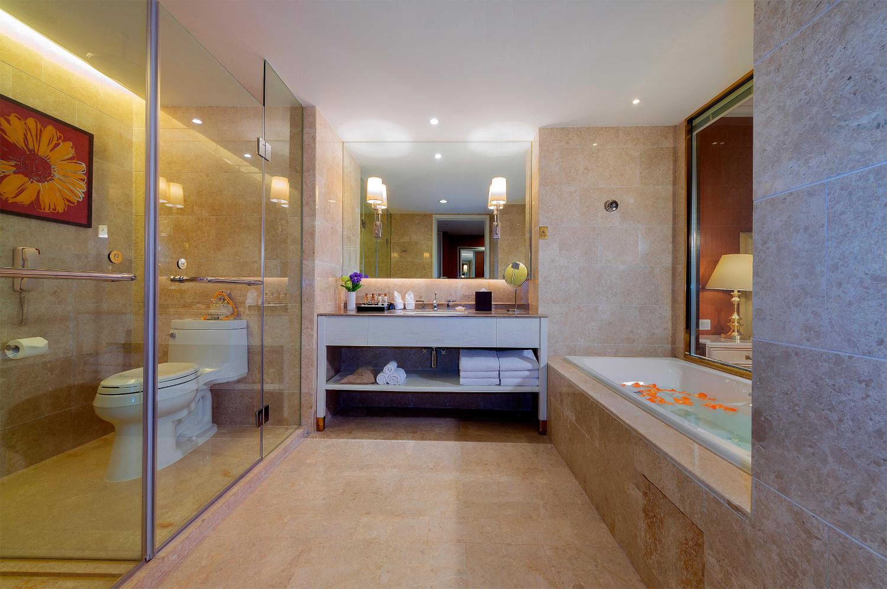 Superior King Room - Photo 2
