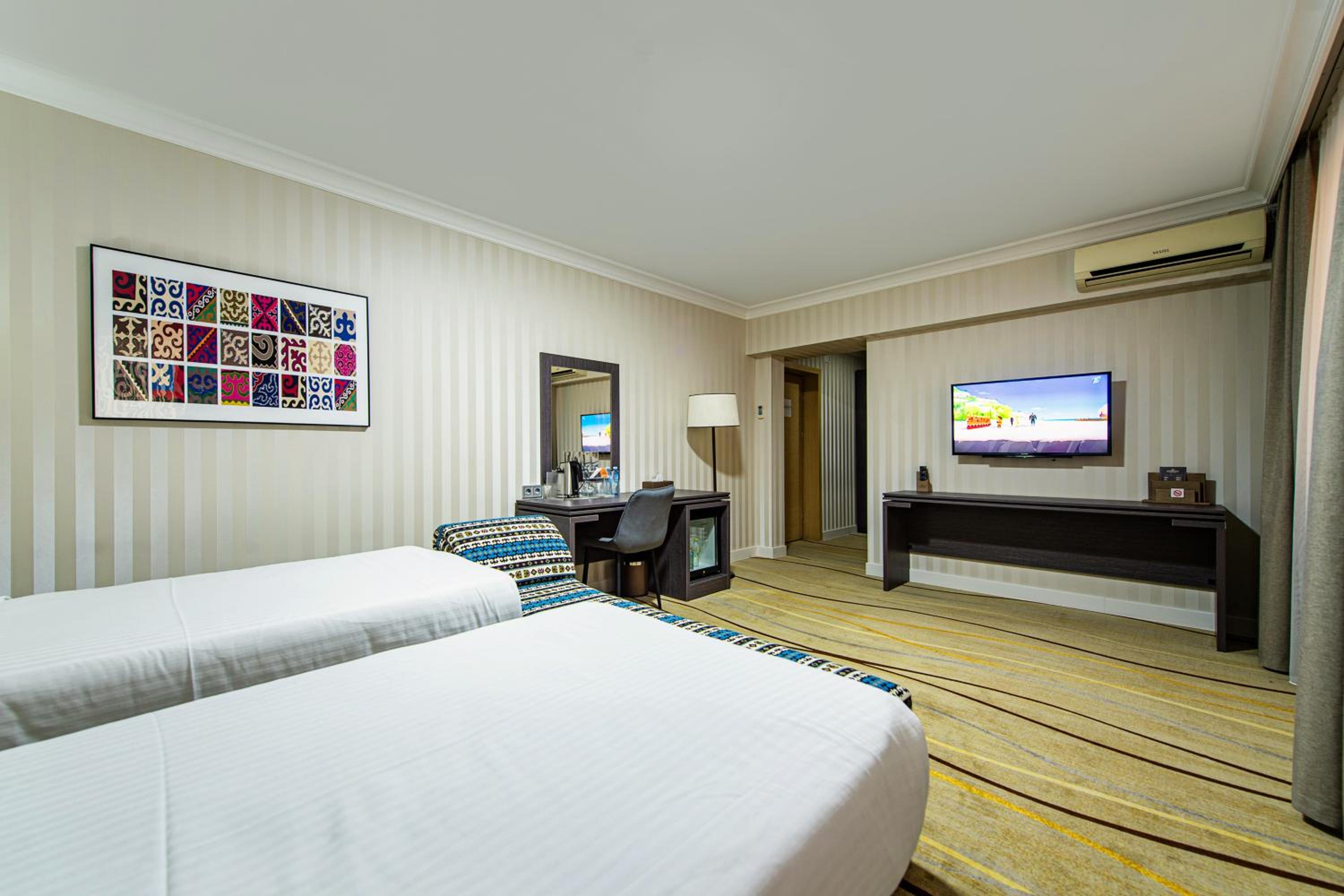Twin Room - Photo 1