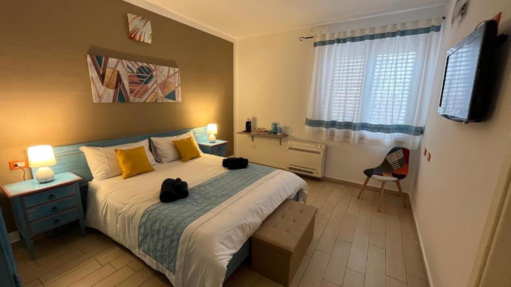 Triple Room with Bathroom - Photo 9