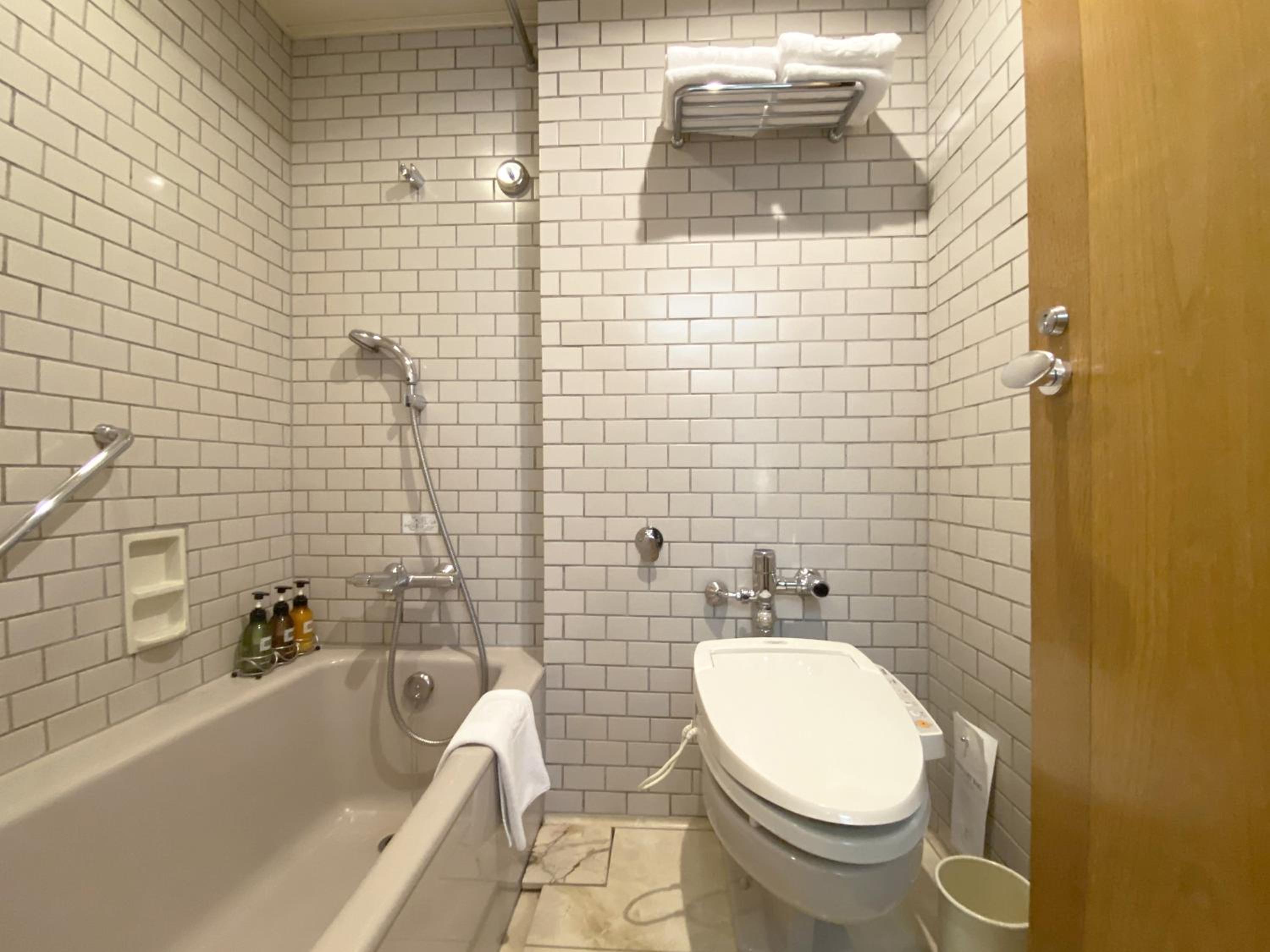 Twin Room B with Sagami Bay View - Non-Smoking - Photo 5