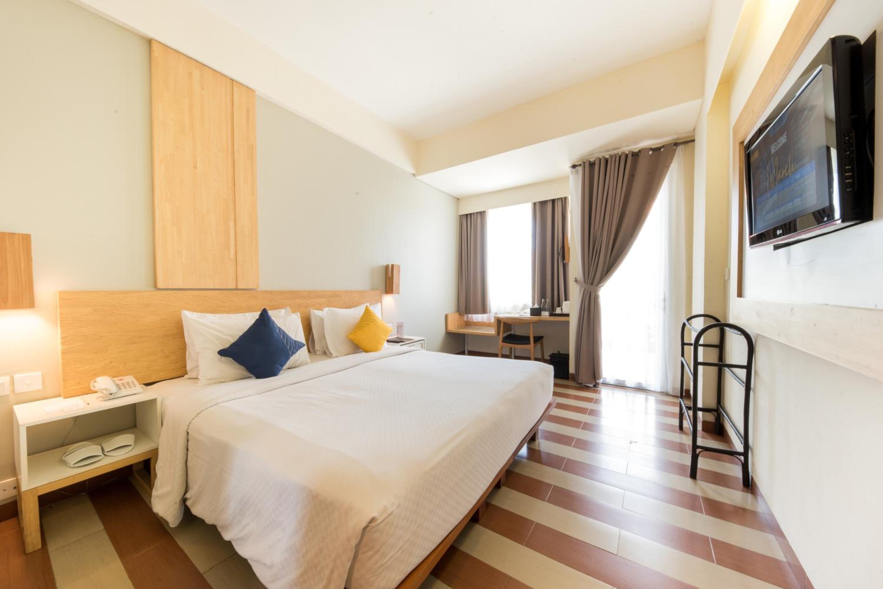 Deluxe Double or Twin Room - Photo 10