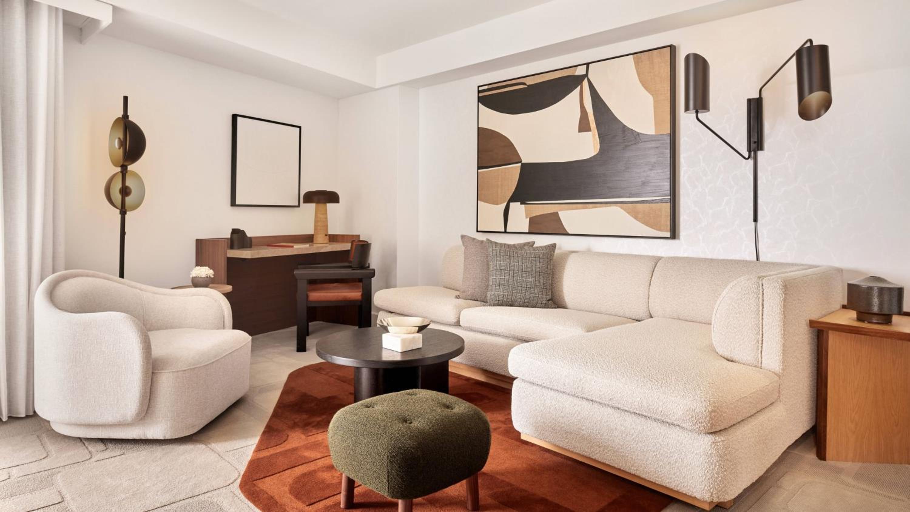 Jay Residence Suite