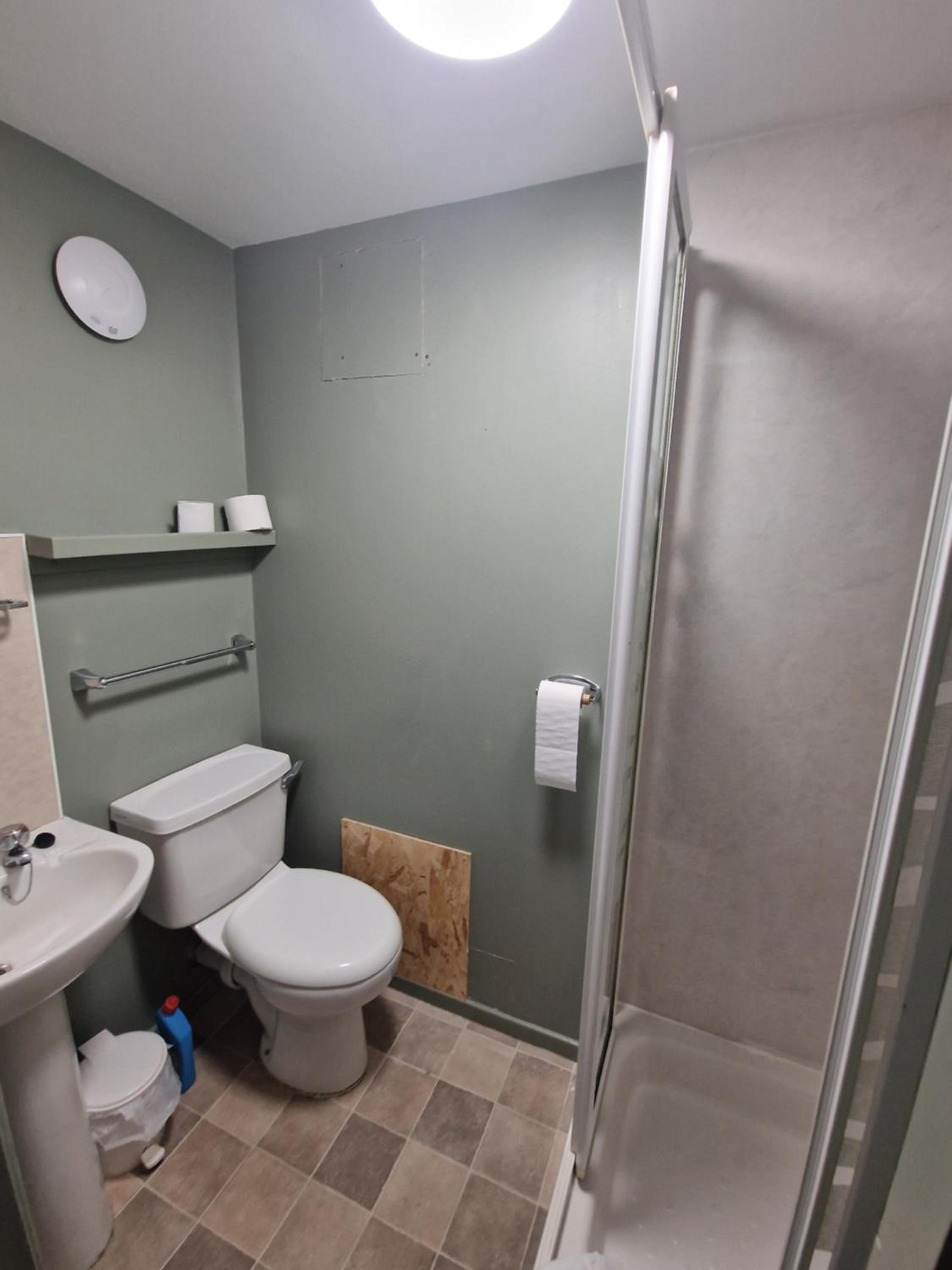 Double Room with Private Bathroom photo 3