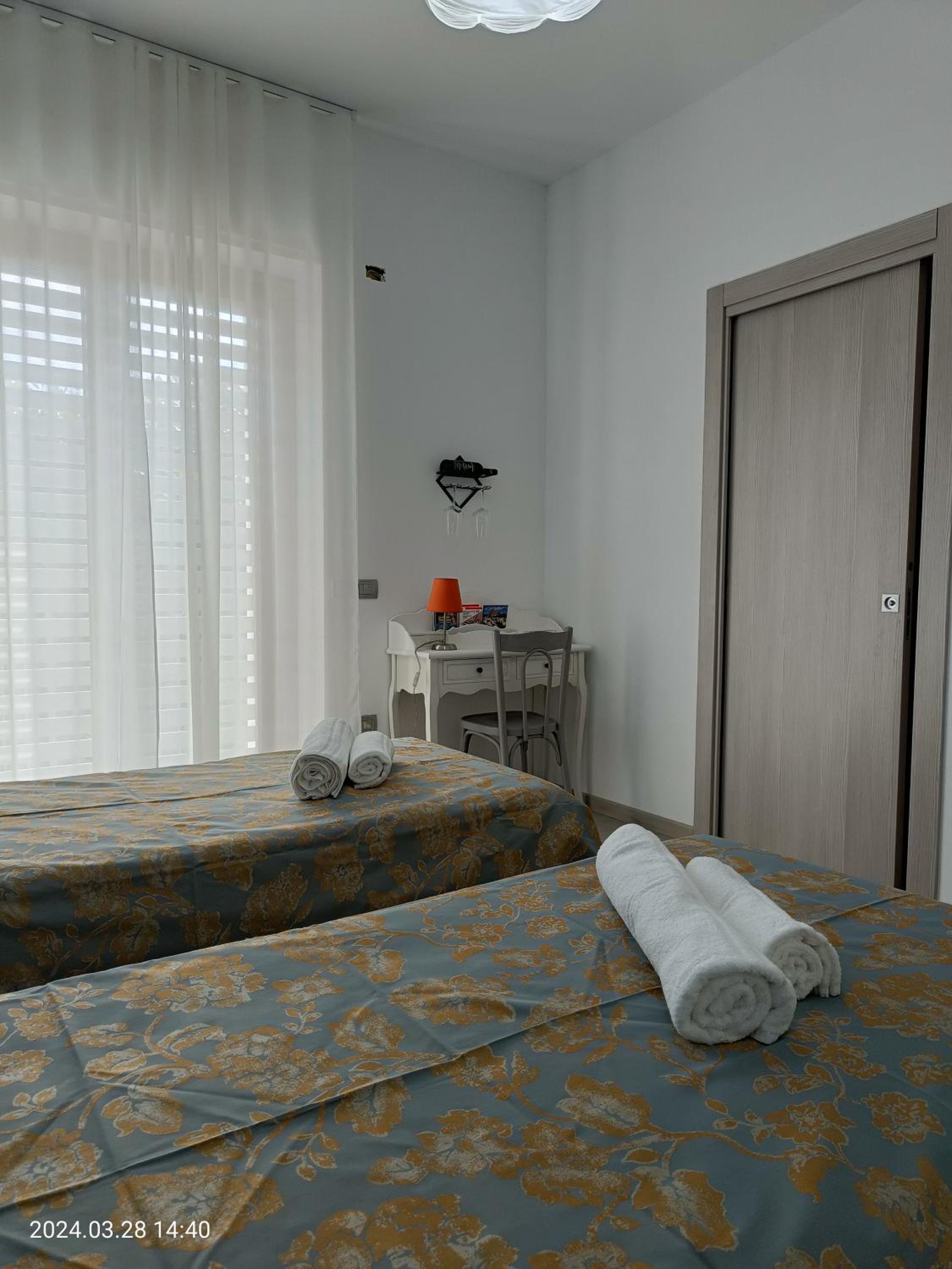 Large Twin Room