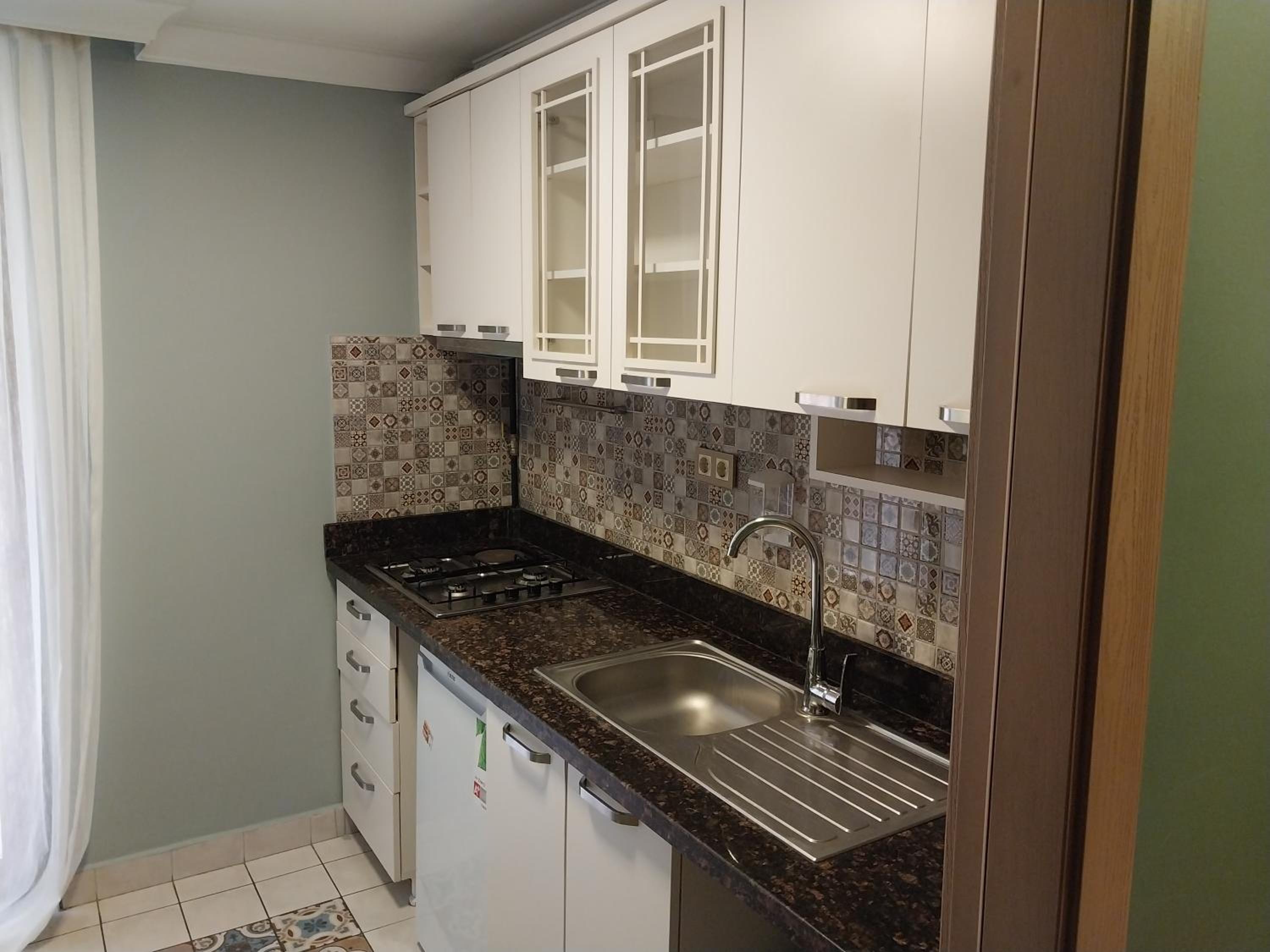 Executive Suite - Photo 8