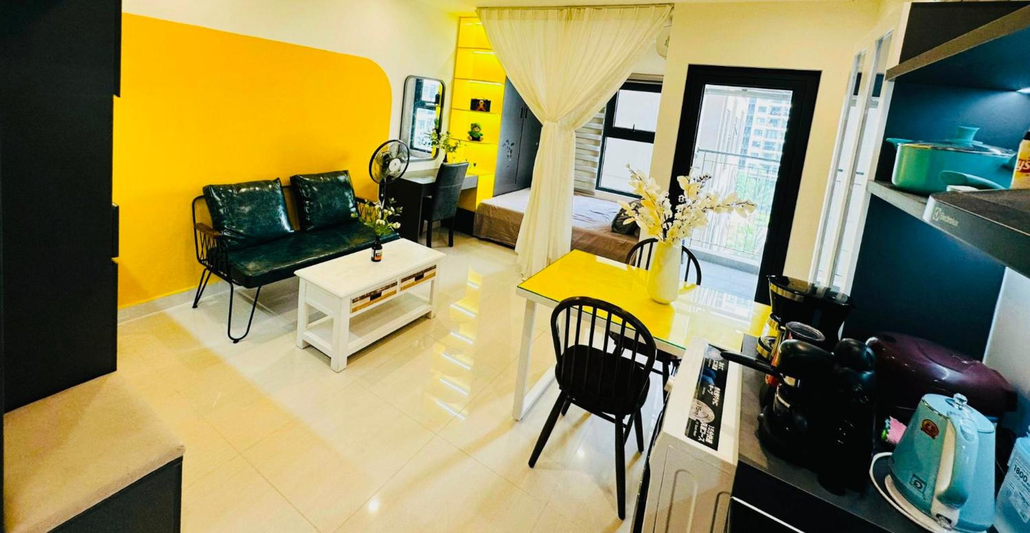 One-Bedroom Apartment - Photo 7