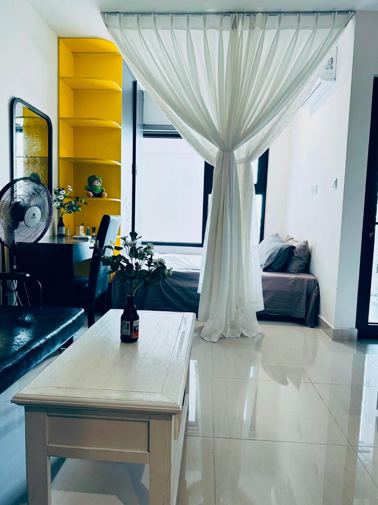 One-Bedroom Apartment - Photo 8