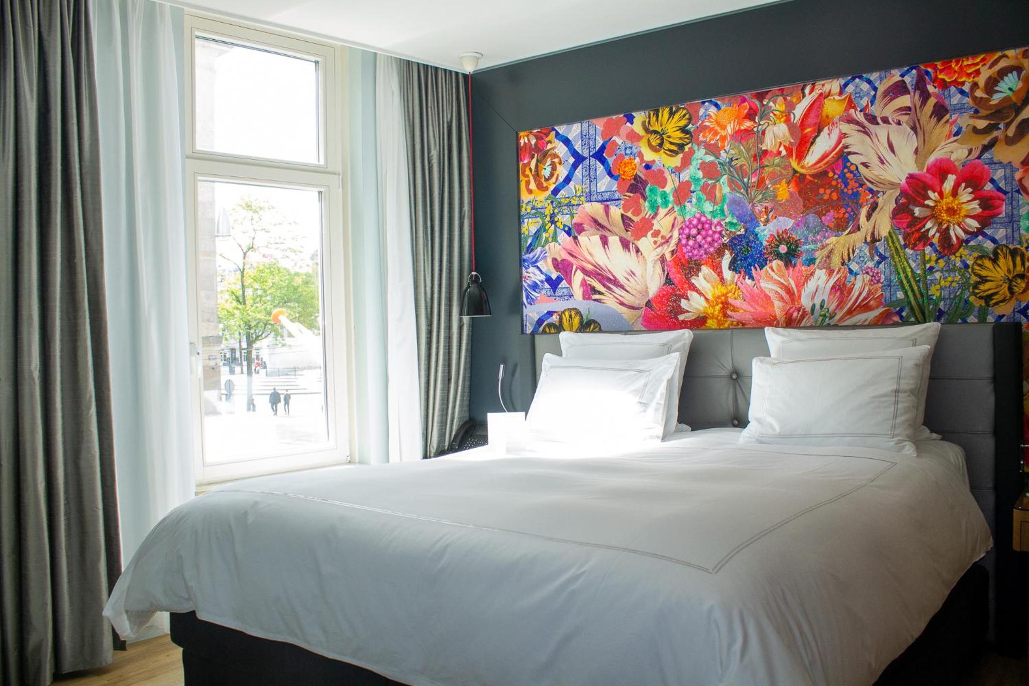 Signature City View Suite photo 1